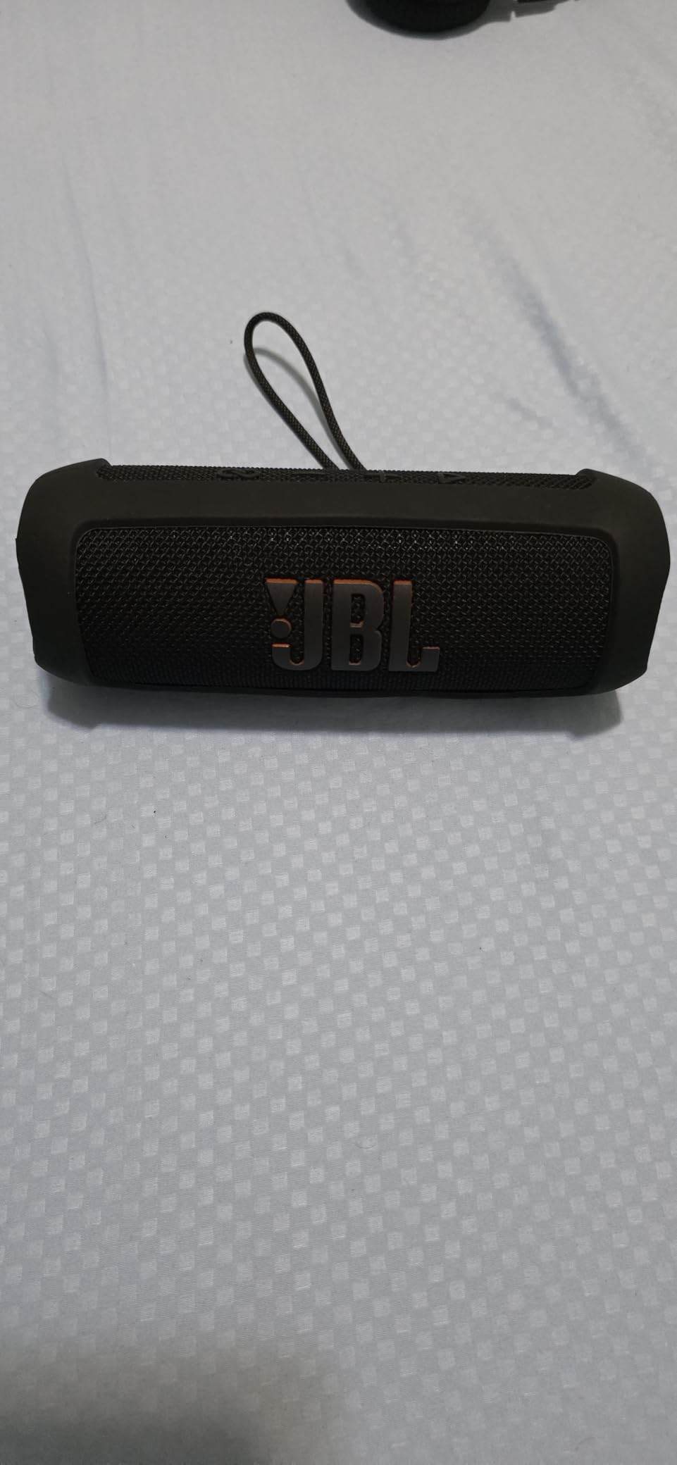 JBL Flip 6 - Portable Bluetooth Speaker, powerful sound and deep bass, IPX7 waterproof, 12 hours of playtime, JBL PartyBoost for multiple speaker pairing for home, outdoor and travel (Teal) - Customer Photo 1