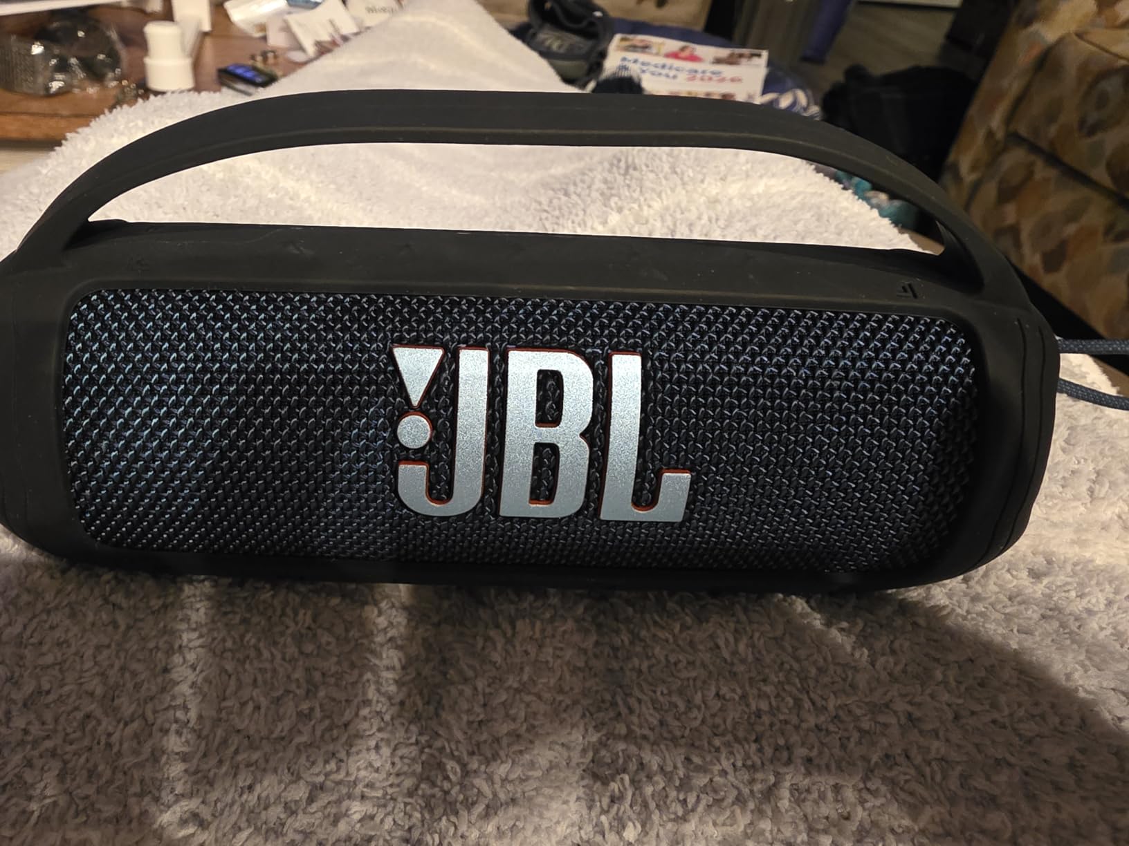 JBL Flip 6 - Portable Bluetooth Speaker, powerful sound and deep bass, IPX7 waterproof, 12 hours of playtime, JBL PartyBoost for multiple speaker pairing for home, outdoor and travel (Teal) - Customer Photo 2