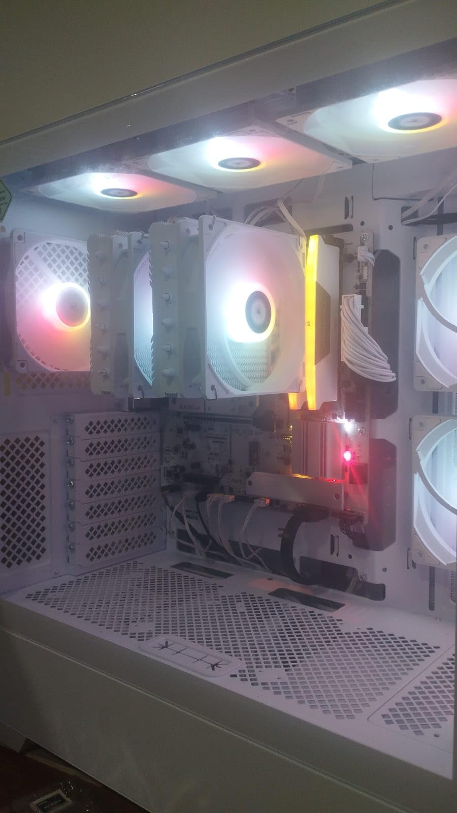 Thermalright Peerless Assassin 120 SE CPU Cooler, 6 Heat Pipes AGHP Technology, Dual 120mm PWM Fans, 1550RPM Speed Customer Review Thermalright Peerless Assassin 120 SE CPU Cooler, 6 Heat Pipes AGHP Technology, Dual 120mm PWM Fans, 1550RPM Speed - Customer Photo 2