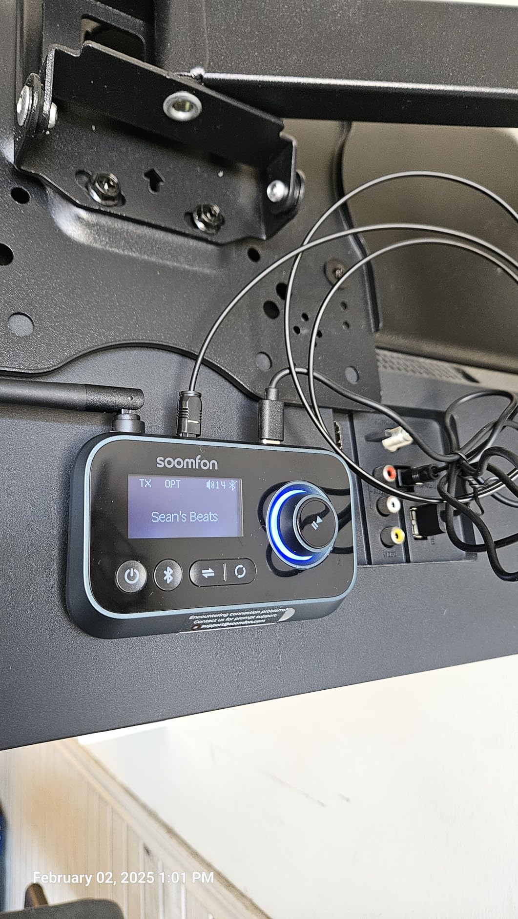 SOOMFON Bluetooth Transmitter for TV 3-in-1 Bluetooth 5.0 Transmitter Receiver for TV to 2 Headphones with LCD Display Adjustable Volume, Optical AUX RCA Bypass for Home Stereo Speaker Customer Review SOOMFON Bluetooth Transmitter for TV 3-in-1 Bluetooth 5.0 Transmitter Receiver for TV to 2 Headphones with LCD Display Adjustable Volume, Optical AUX RCA Bypass for Home Stereo Speaker - Customer Photo 1
