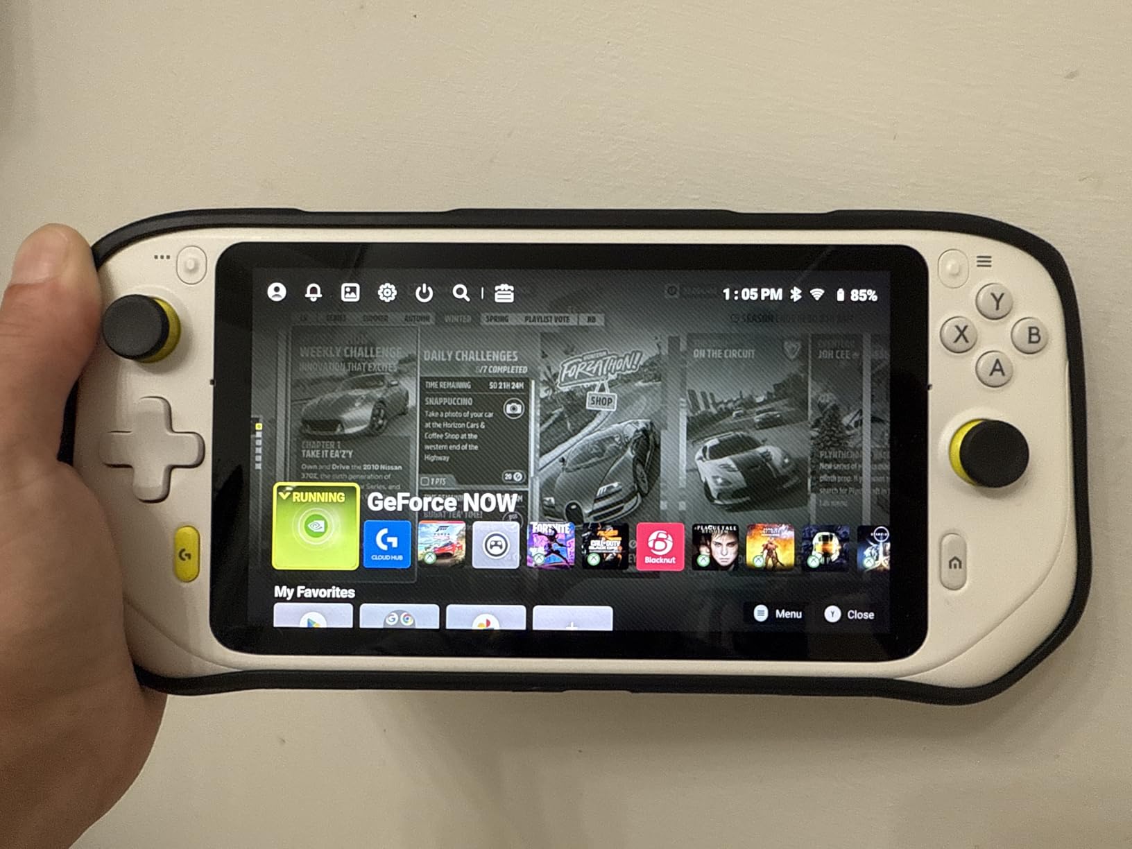 Logitech G Cloud Handheld Portable Gaming Console with Long-Battery Life, 1080P 7-Inch Touchscreen, Lightweight Design, Xbox Cloud Gaming, NVIDIA GeForce NOW, Google Play Customer Review Logitech G Cloud Handheld Portable Gaming Console with Long-Battery Life, 1080P 7-Inch Touchscreen, Lightweight Design, Xbox Cloud Gaming, NVIDIA GeForce NOW, Google Play - Customer Photo 2