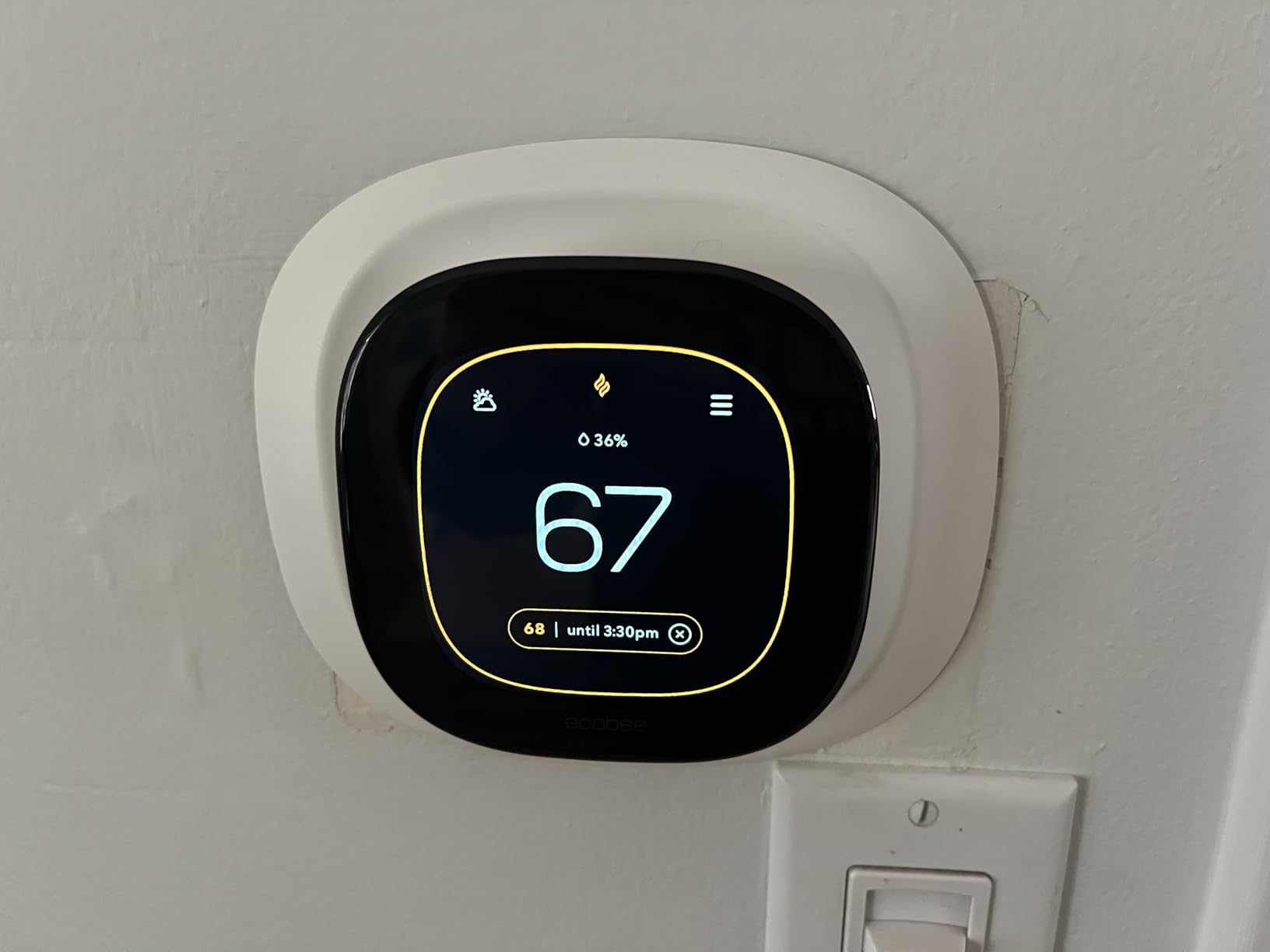 ecobee Smart Thermostat Enhanced - Programmable Wifi Thermostat - Works with Siri, Alexa, Google Assistant - Energy Star Certified customer photo 1