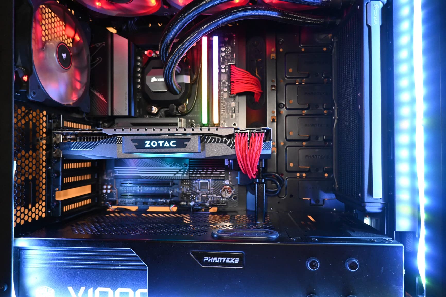 GIGABYTE B650 AORUS Elite AX (AM5/LGA 1718/ AMD B650/ATX/ 5-Year Warranty/DDR5/ M.2/ PCIe 5.0/USB 3.2 Gen2X2 Type-C/WiFi 6E/2.5GbE LAN/Q-Flash Plus/EZ-Latch/Gaming Motherboard) - Customer Photo 1