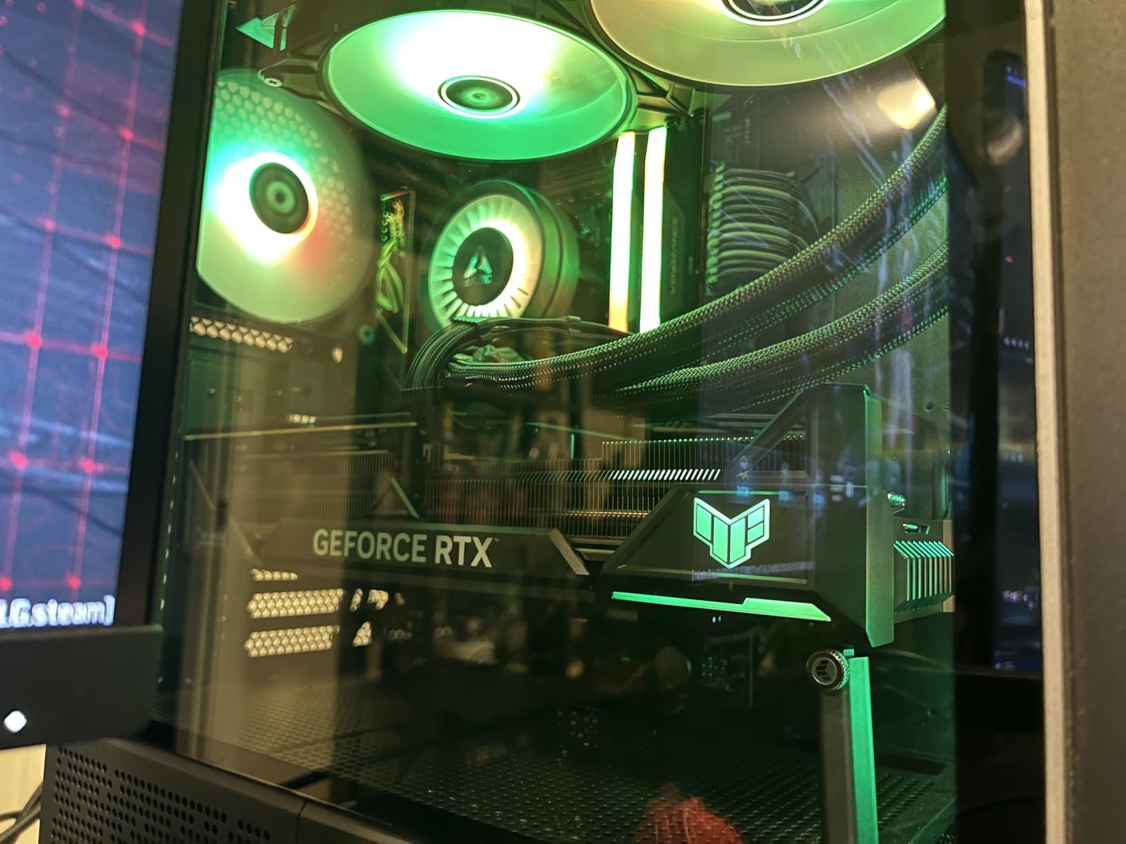 Asus TUF Gaming NVIDIA GeForce RTX 4090 OC Edition Gaming Graphics Card (24GB GDDR6X, PCIe 4.0, HDMI 2.1a, DisplayPort 1.4a, Dual Ball Bearing Axial Fans) Customer Review Asus TUF Gaming NVIDIA GeForce RTX 4090 OC Edition Gaming Graphics Card (24GB GDDR6X, PCIe 4.0, HDMI 2.1a, DisplayPort 1.4a, Dual Ball Bearing Axial Fans) - Customer Photo 2