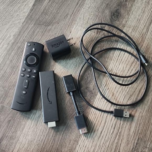 Amazon Fire TV Stick 4K Max streaming device, with AI-powered Fire TV Search, supports Wi-Fi 6E Customer Review Amazon Fire TV Stick 4K Max streaming device, with AI-powered Fire TV Search, supports Wi-Fi 6E - Customer Photo 2