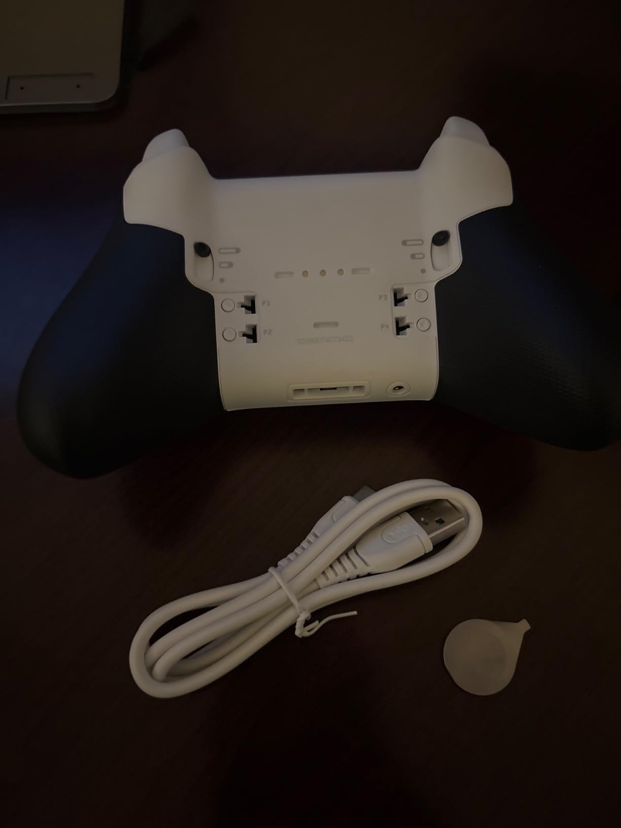 Xbox Microsoft Elite Wireless Controller Series 2 Core - White (Renewed) Customer Review Xbox Microsoft Elite Wireless Controller Series 2 Core - White (Renewed) - Customer Photo 1