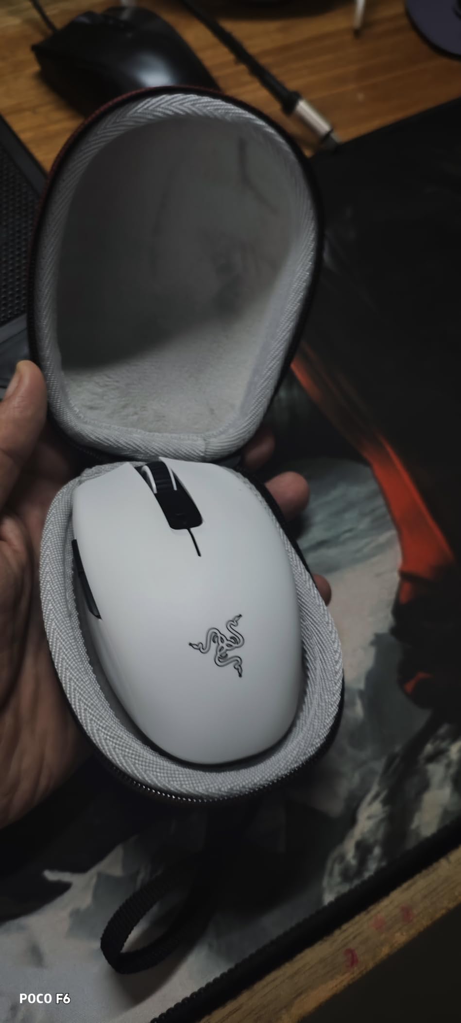 Razer Orochi V2 Mobile Wireless Gaming Mouse: Ultra Lightweight - 2 Wireless Modes - Up to 950 Hrs Battery Life - Mechanical Mouse Switches - 5G Advanced 18K DPI Optical Sensor - Roblox Edition Customer Review Razer Orochi V2 Mobile Wireless Gaming Mouse: Ultra Lightweight - 2 Wireless Modes - Up to 950 Hrs Battery Life - Mechanical Mouse Switches - 5G Advanced 18K DPI Optical Sensor - Roblox Edition - Customer Photo 1