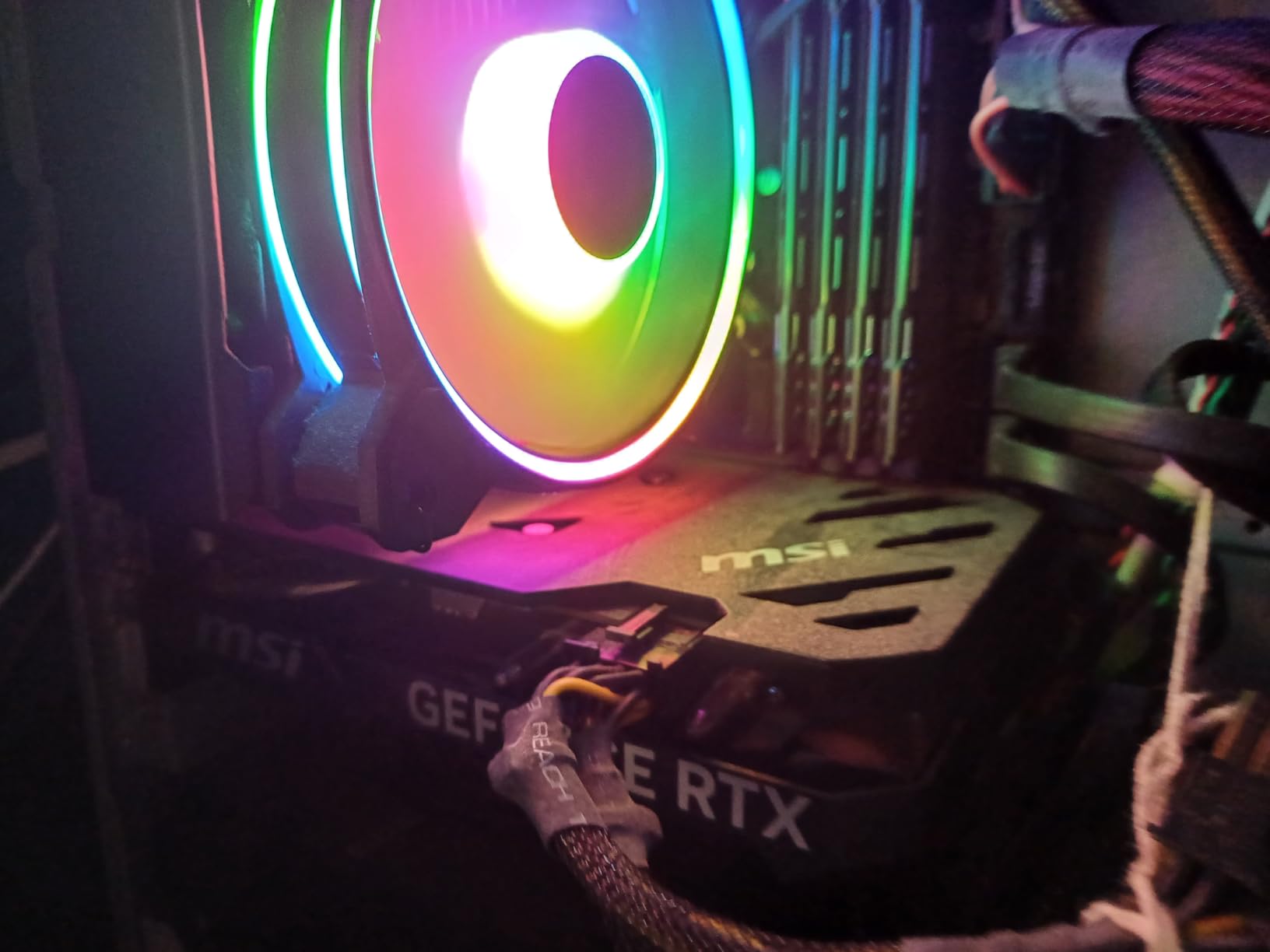 MSI Gaming GeForce RTX 4060 8GB GDRR6 Extreme Clock: 2505 MHz 128-Bit HDMI/DP Nvlink TORX Fan 4.0 Ada Lovelace Architecture Graphics Card (RTX 4060 Ventus 2X Black 8G OC) - Customer Photo 2