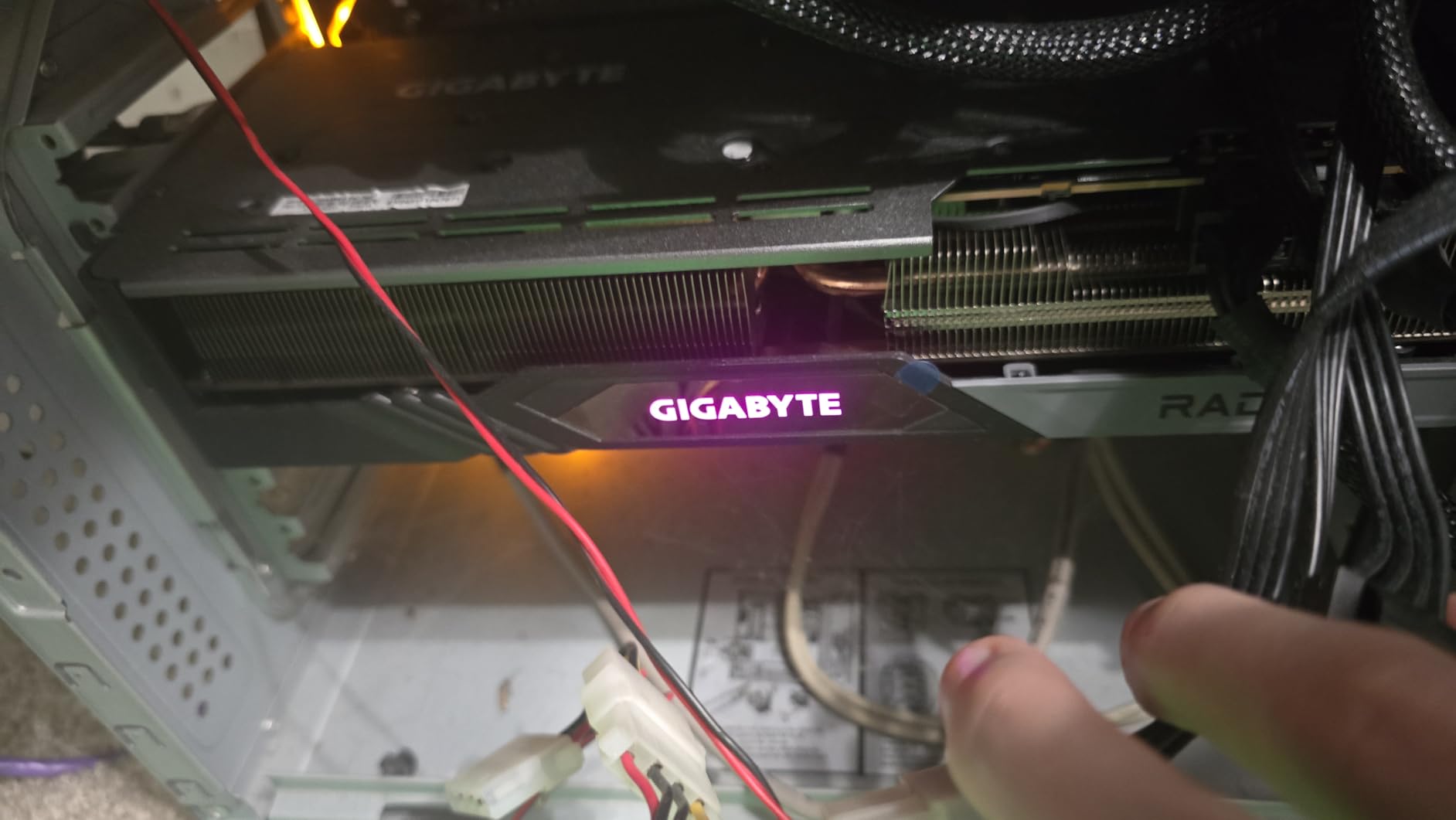 GIGABYTE Radeon RX 7800 XT Gaming OC 16G Graphics Card, 3X WINDFORCE Fans 16GB 256-bit GDDR6, GV-R78XTGAMING OC-16GD Video Card - Customer Photo 1