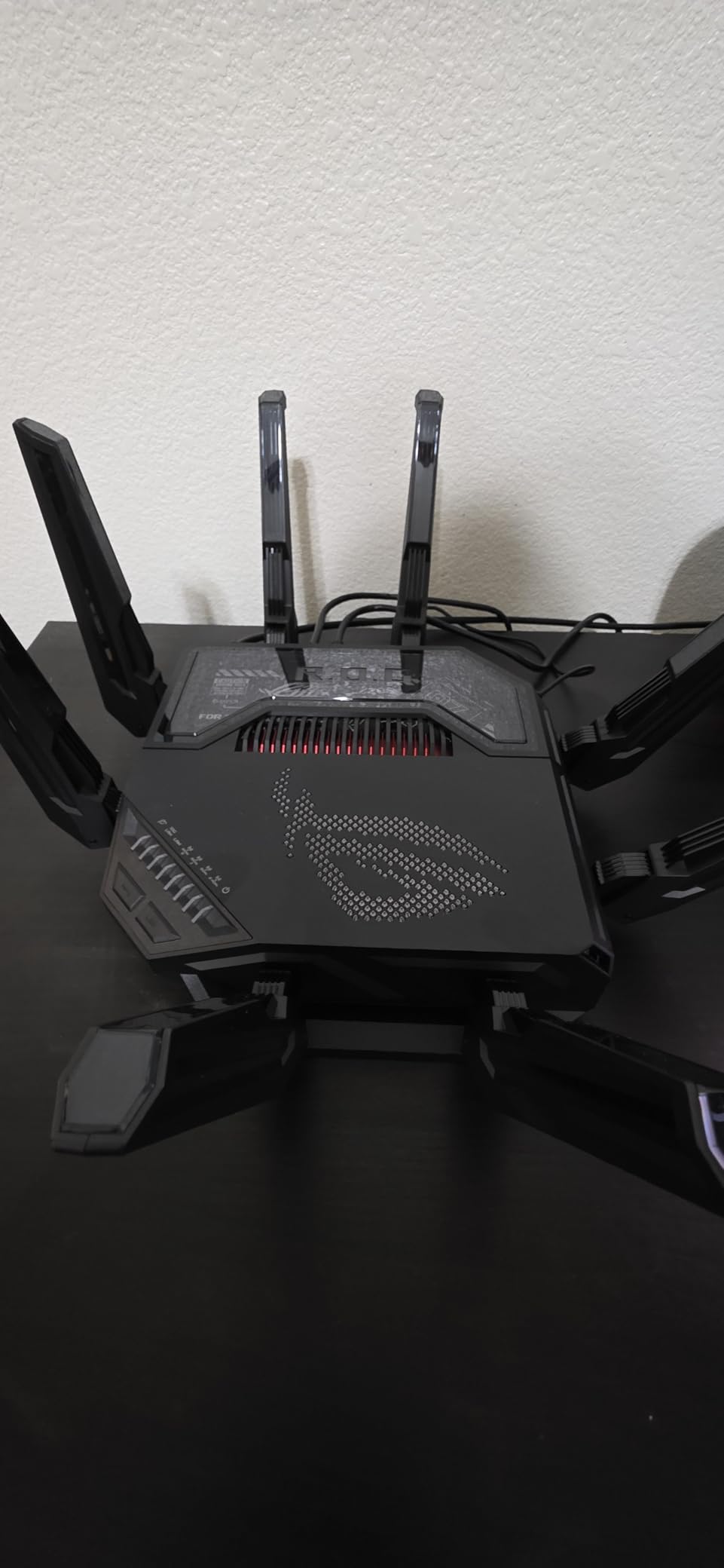 ASUS ROG Rapture GT-BE98 PRO First Quad-Band WiFi 7 Gaming Router supports 320MHz, Dual 10G Port, Triple-level Game Acceleration, Mobile Game Mode, Subscription-Free Security, AiMesh, and VPN features Customer Review ASUS ROG Rapture GT-BE98 PRO First Quad-Band WiFi 7 Gaming Router supports 320MHz, Dual 10G Port, Triple-level Game Acceleration, Mobile Game Mode, Subscription-Free Security, AiMesh, and VPN features - Customer Photo 2