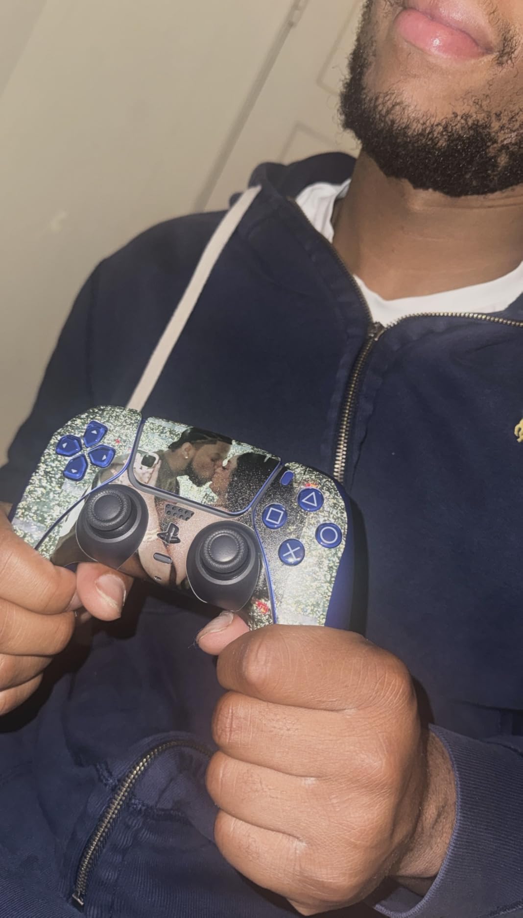 PlayStation DualSense Wireless Controller - White customer photo 2