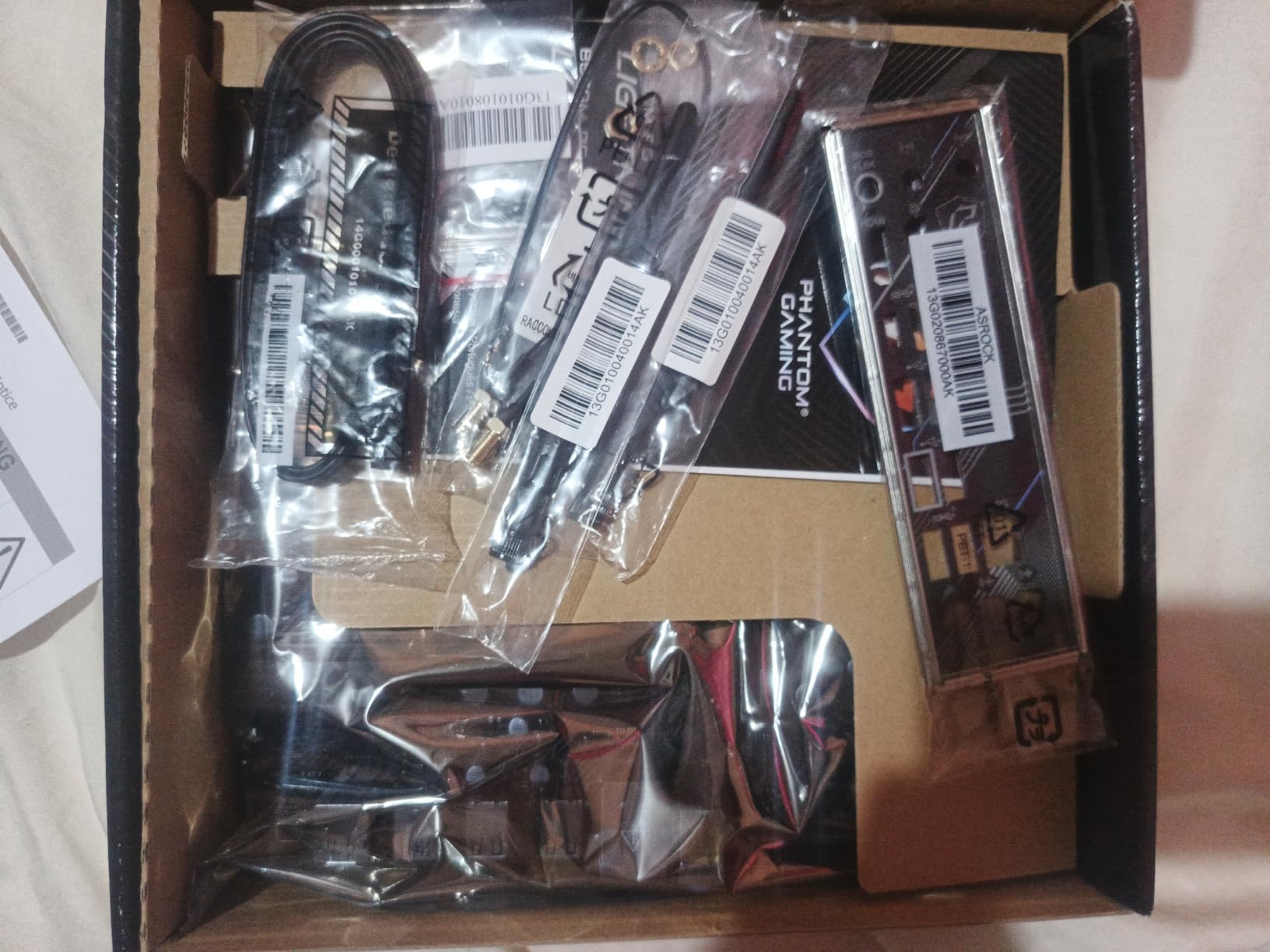 ASRock B650 Steel Legend WiFi 6E AMD Socket AM5 Ryzen 9000 8000 and 7000 Series SATA3 M.2 DDR5 7200+(OC) 256GB SATA3 6.0 Gb/s ATX Motherboard BIOS Flashback - Customer Photo 1