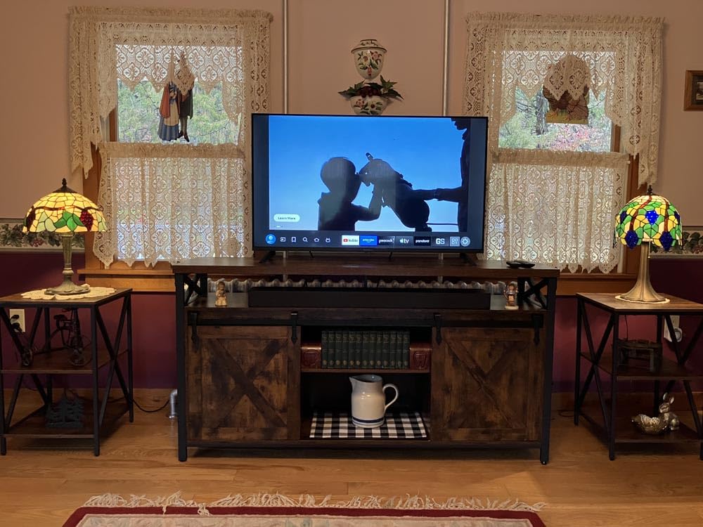 Amazon Fire TV Soundbar Plus (newest model) with built-in subwoofer, 3.1 channel, Dolby Atmos, clear dialogue Customer Review Amazon Fire TV Soundbar Plus (newest model) with built-in subwoofer, 3.1 channel, Dolby Atmos, clear dialogue - Customer Photo 1
