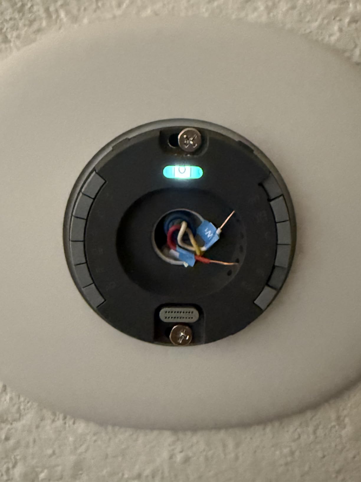 Google Nest Learning Thermostat (4th gen) + Nest Temperature Sensor (2nd gen) - Obsidian customer photo 2
