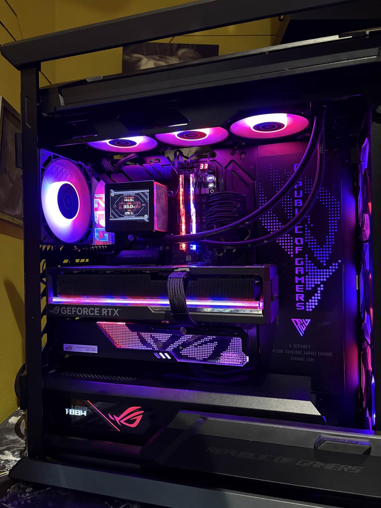 ASUS ROG Crosshair X870E Hero AMD X870E AM5 ATX Motherboard, Advanced AI PC Ready, 18+2+2 Power Stages, DDR5, PCIe® 5.0, 5X M.2, Wi-Fi 7, USB4®, AI Overclocking, Core Flex, PCIe Slot Q-Release Slim - Customer Photo 1