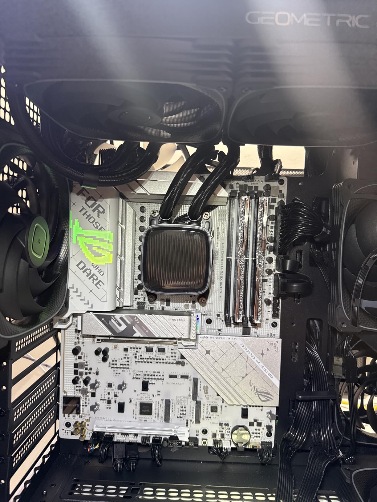 ASUS TUF Gaming X870-PLUS WiFi AMD AM5 X870 ATX Motherboard, 16+2+1, 80A SPS Power Stages, DDR5, PCIe 5.0 Ready, Four M.2 Slots, Wi-Fi 7, 2.5Gb LAN, HDMI, USB4® 40Gbps, SATA 6 Gbps, USB 20Gbps Type-C - Customer Photo 2