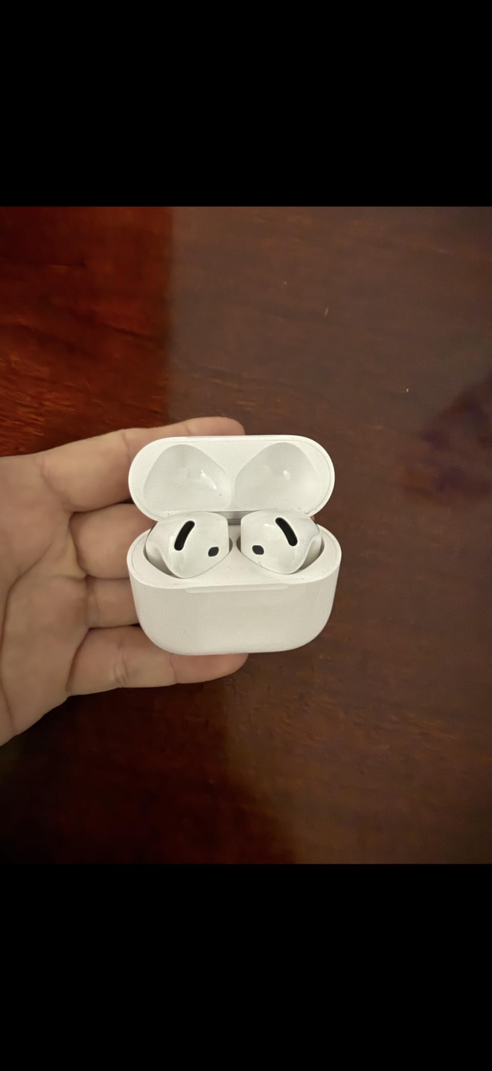 Apple AirPods 4 Wireless Earbuds, Bluetooth Headphones, Personalized Spatial Audio, Sweat and Water Resistant, USB-C Charging Case, H2 Chip, Up to 30 Hours of Battery Life, Effortless Setup for iPhone Customer Review Apple AirPods 4 Wireless Earbuds, Bluetooth Headphones, Personalized Spatial Audio, Sweat and Water Resistant, USB-C Charging Case, H2 Chip, Up to 30 Hours of Battery Life, Effortless Setup for iPhone - Customer Photo 1