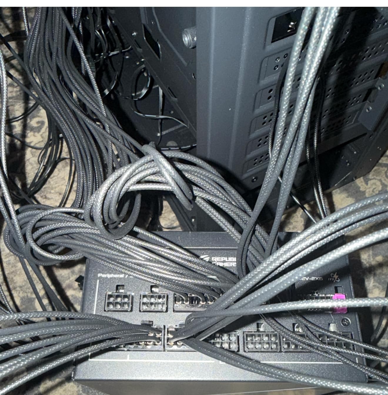 ASUS ROG Strix 1200W Platinum (Fully Modular Power Supply, 80 Plus Platinum Certified, ATX 3.1, GaN MOSFET, GPU-First Intelligent Voltage Stabilizer, 10-Year Warranty) - Customer Photo 2