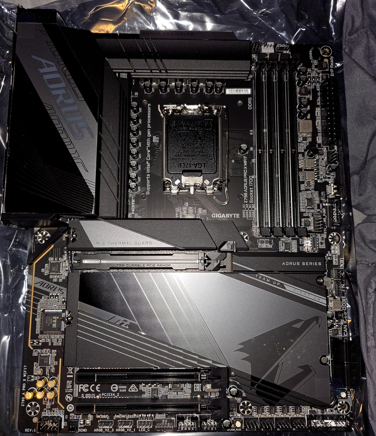 GIGABYTE Z890 AORUS Elite WIFI7 Intel Core Ultra (Series 2) LGA 1851 Motherboard, ATX, DDR5, 4X M.2, PCIe 5.0, Thunderbolt 4, WIFI7, 2.5GbE LAN, EZ-Latch Customer Review GIGABYTE Z890 AORUS Elite WIFI7 Intel Core Ultra (Series 2) LGA 1851 Motherboard, ATX, DDR5, 4X M.2, PCIe 5.0, Thunderbolt 4, WIFI7, 2.5GbE LAN, EZ-Latch - Customer Photo 1