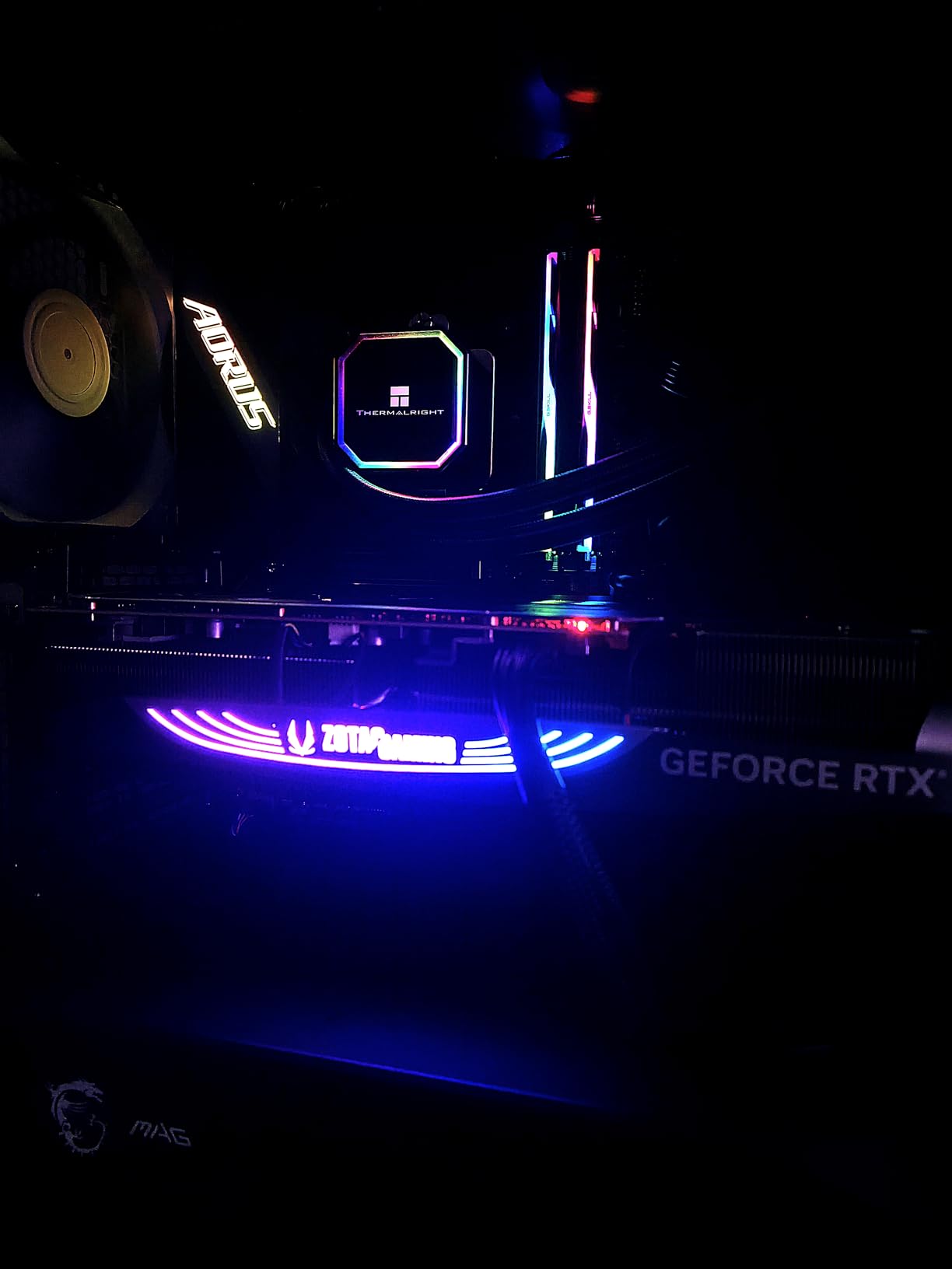 GIGABYTE Z890 AORUS Elite WIFI7 Intel Core Ultra (Series 2) LGA 1851 Motherboard, ATX, DDR5, 4X M.2, PCIe 5.0, Thunderbolt 4, WIFI7, 2.5GbE LAN, EZ-Latch Customer Review GIGABYTE Z890 AORUS Elite WIFI7 Intel Core Ultra (Series 2) LGA 1851 Motherboard, ATX, DDR5, 4X M.2, PCIe 5.0, Thunderbolt 4, WIFI7, 2.5GbE LAN, EZ-Latch - Customer Photo 2