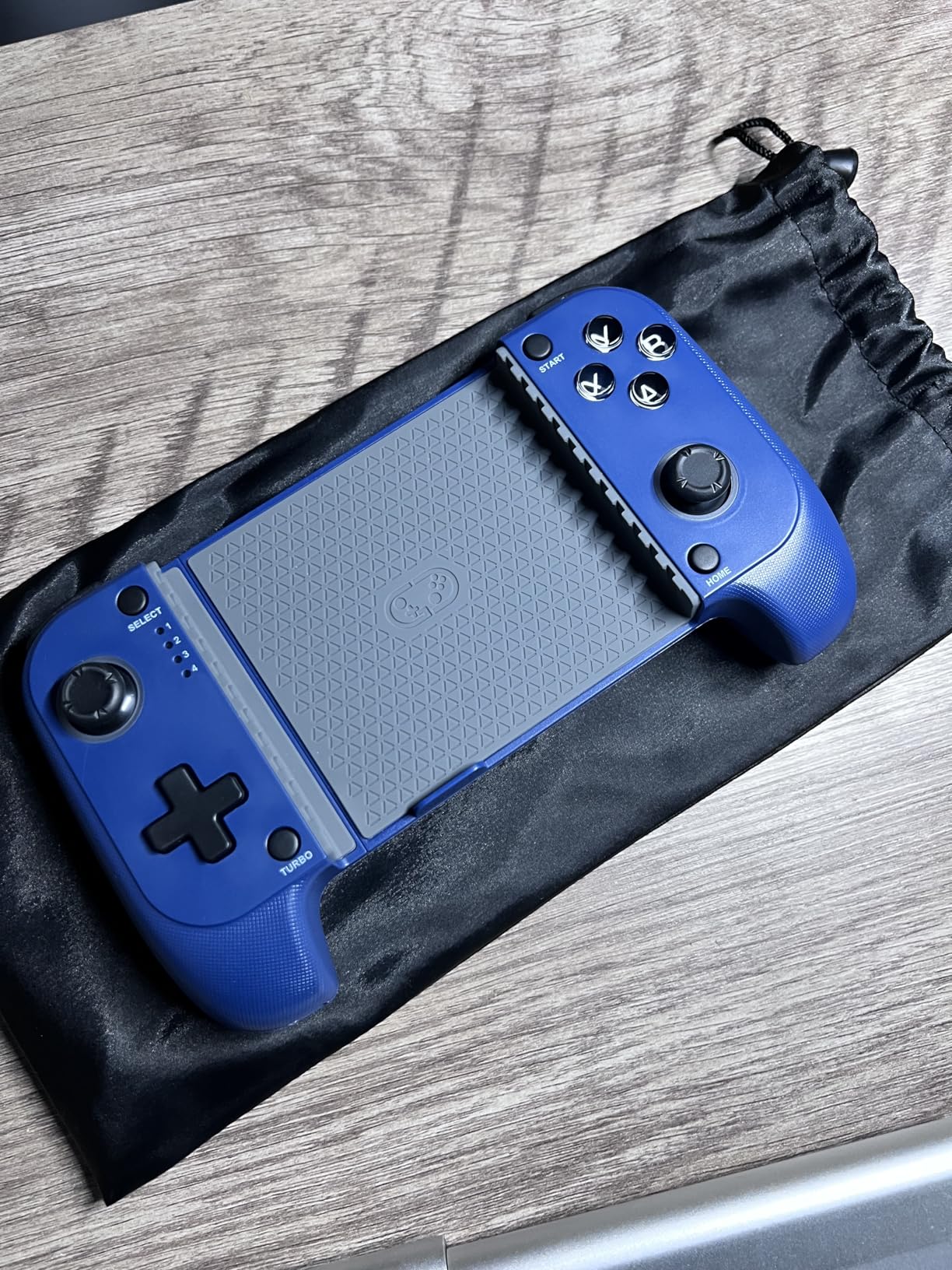 Mobile Game Controller for iPhone/Android, Hall Effect Gaming Controller with Hall Joystick , Wireless Phone Controller, Support Phone Case, Suitable for Xbox Game Pass, Steam Link, Roblox, Call of Duty & More - Customer Photo 2