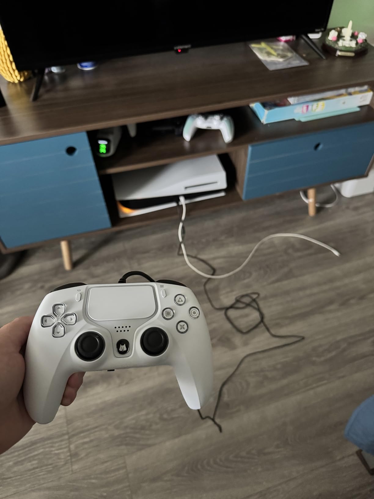 NBCP Wired PS5 Controller - Gaming Controller for PlayStation 5, PS4, PC/Steam, Turbo & Linear Hall-effect Trigger, Dual Vibration, 3.5mm Audio Jack - White Customer Review NBCP Wired PS5 Controller - Gaming Controller for PlayStation 5, PS4, PC/Steam, Turbo & Linear Hall-effect Trigger, Dual Vibration, 3.5mm Audio Jack - White - Customer Photo 1