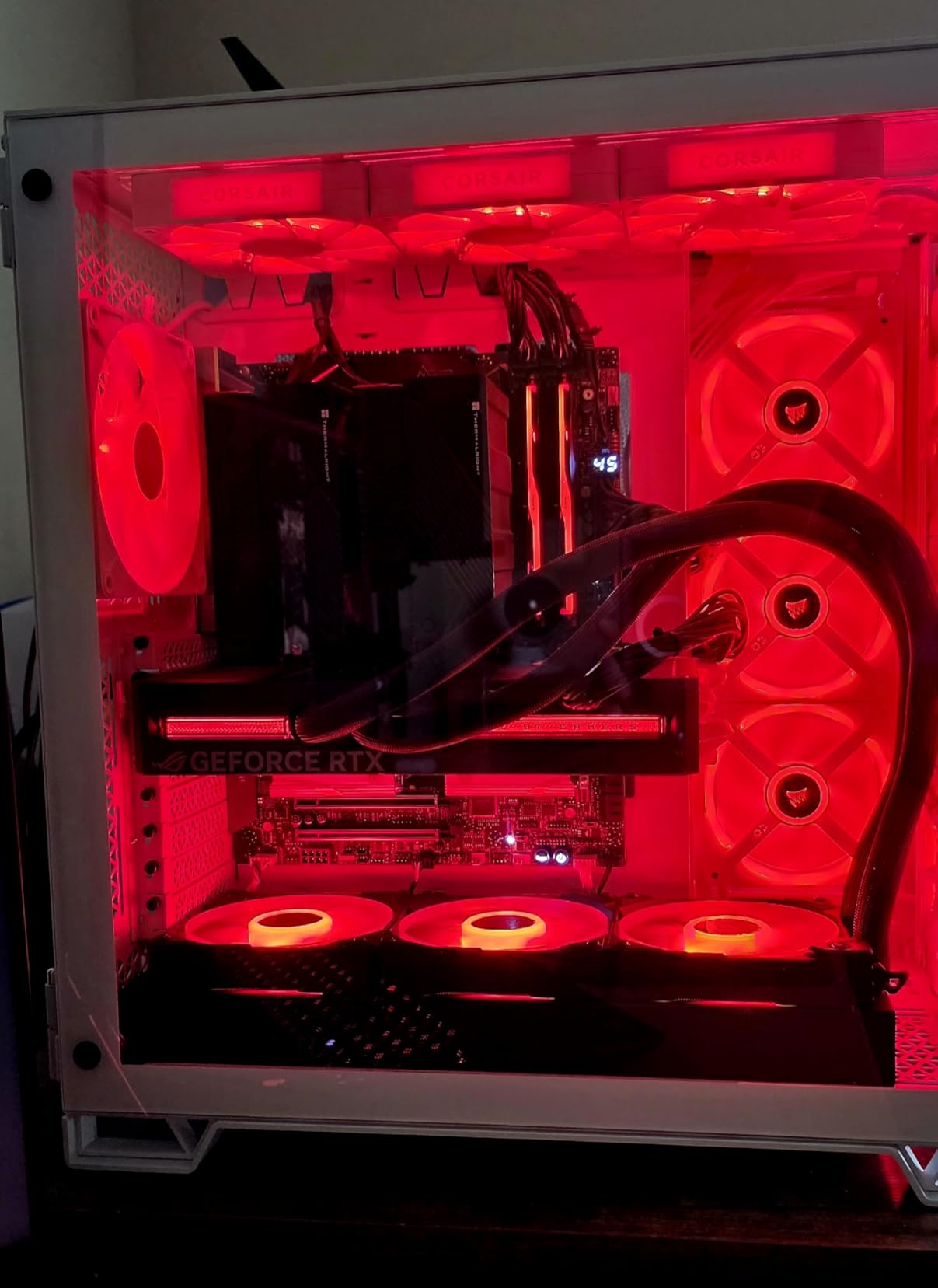 ASUS TUF GeForce RTX 5090 32GB GDDR7 OC Edition Graphics Card, NVIDIA, Desktop (PCIe 5.0, HDMI/DP 2.1, 3.6-Slot, Military-Grade Components, Protective PCB Coating, Axial-tech Fans, Vapor Chamber) customer photo 1
