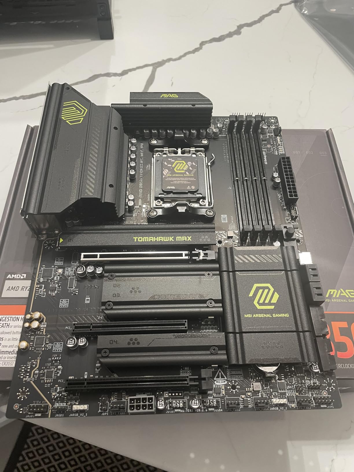 MSI MAG B850 Tomahawk MAX WiFi Motherboard, ATX - Supports AMD Ryzen 9000/8000 / 7000 Processors, AM5-80A SPS VRM, DDR5 Memory Boost 8400+ MT/s (OC), PCIe 5.0 x16, M.2 Gen5, Wi-Fi 7, 5G LAN - Customer Photo 1