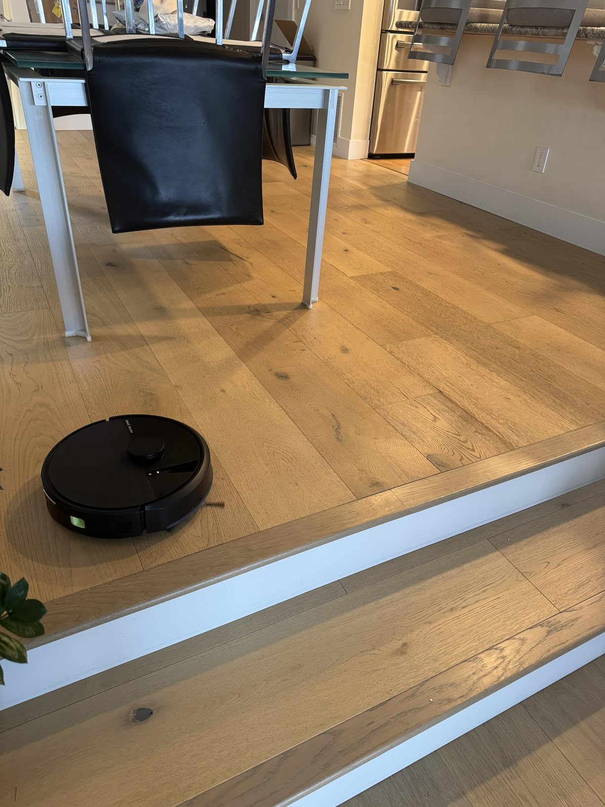 Roomba 105 Vac Robot Vacuum with AutoEmpty Dock - Self-Empties for 75 Days, Easy to use, Intense Power-Lifting Suction, LiDAR Navigation, Multi-Surface Cleaning, Cleans in Neat Rows customer photo 1