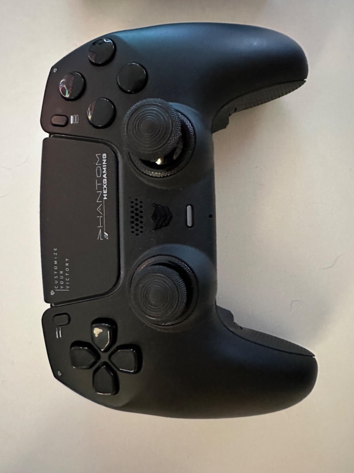 HEXGAMING PHANTOM Pro Controller with 4 Remappable Buttons, 6 Remapping Profiles, 8 Interchangeable Analog Stick, and Adjustable Triggers Compatible with ps5, PC, Mobile - Hall Effect Orochi Customer Review HEXGAMING PHANTOM Pro Controller with 4 Remappable Buttons, 6 Remapping Profiles, 8 Interchangeable Analog Stick, and Adjustable Triggers Compatible with ps5, PC, Mobile - Hall Effect Orochi - Customer Photo 1