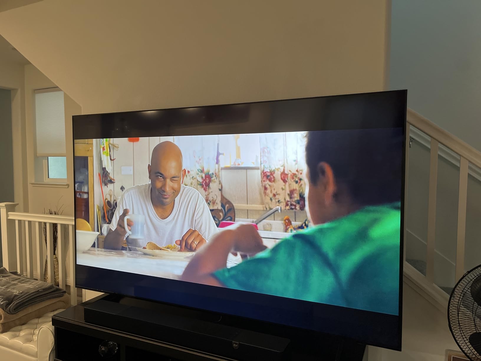 Samsung 65-Inch Class QLED Q7F Series Samsung Vision AI Smart TV (2025 Model, 65Q7F) Quantum HDR, Object Tracking Sound Lite, Q4 AI Gen1 Processor, 4K upscaling, Gaming Hub, Alexa Built-in customer photo 1