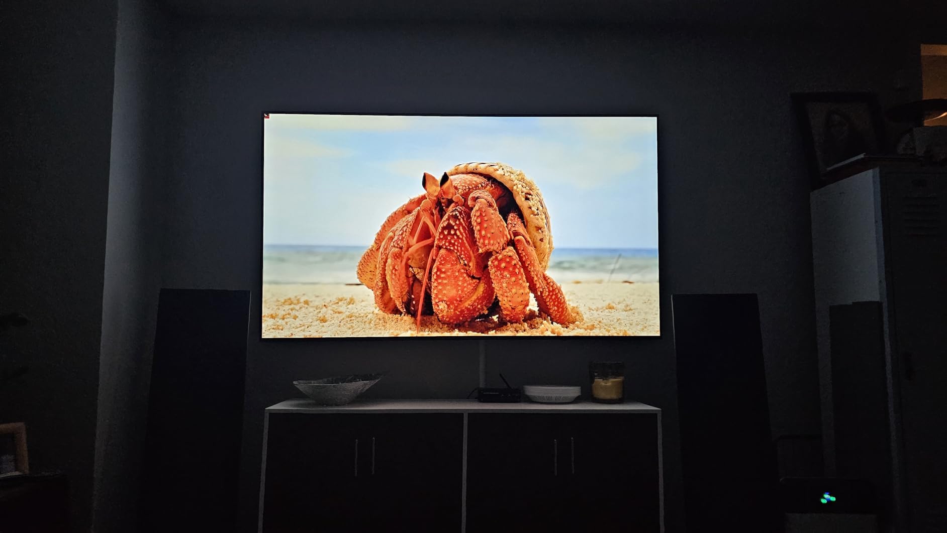 Samsung 65-Inch Class OLED 4K S85F Series, Vision AI Smart TV (2025 Model, 65S85F) Object Tracking Sound Lite w/Dolby Atmos, NQ4 AI Gen2 Processor, Contour Design, Color Booster Pro, Alexa Built-in - Customer Photo 2