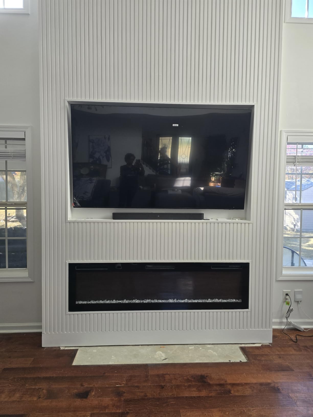 75-Inch Class QLED Q8F 4K UHD Smart TV (2025 Model) Q4 AI Processor, 100% Color Volume with Quantum Dot, AirSlim Design, Endless Free Content, Samsung Vision AI, Alexa Built-in Customer Review 75-Inch Class QLED Q8F 4K UHD Smart TV (2025 Model) Q4 AI Processor, 100% Color Volume with Quantum Dot, AirSlim Design, Endless Free Content, Samsung Vision AI, Alexa Built-in - Customer Photo 3