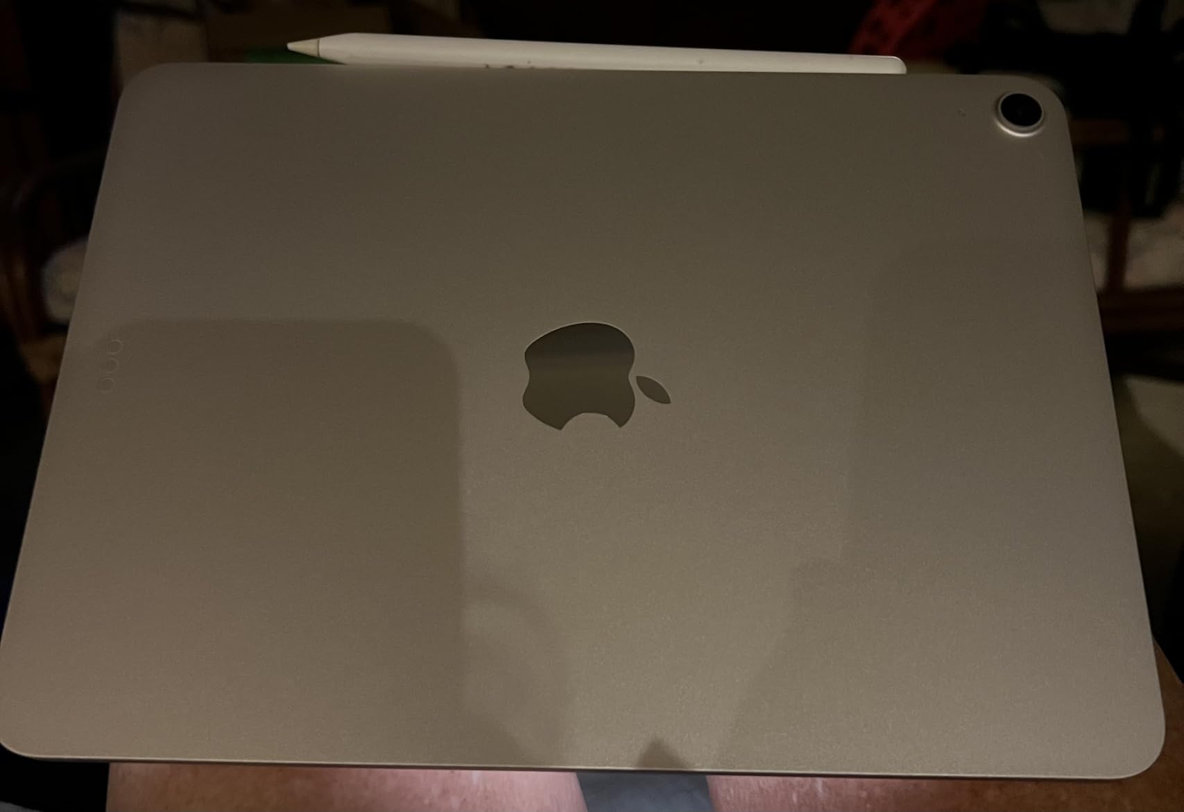 iPad Air 11-inch with M3 chip Built for Apple Intelligence, Liquid Retina Display, 128GB, 12MP Front/Back Camera, Wi-Fi 6E, Touch ID, All-Day Battery Life — Starlight Customer Review iPad Air 11-inch with M3 chip Built for Apple Intelligence, Liquid Retina Display, 128GB, 12MP Front/Back Camera, Wi-Fi 6E, Touch ID, All-Day Battery Life — Starlight - Customer Photo 1
