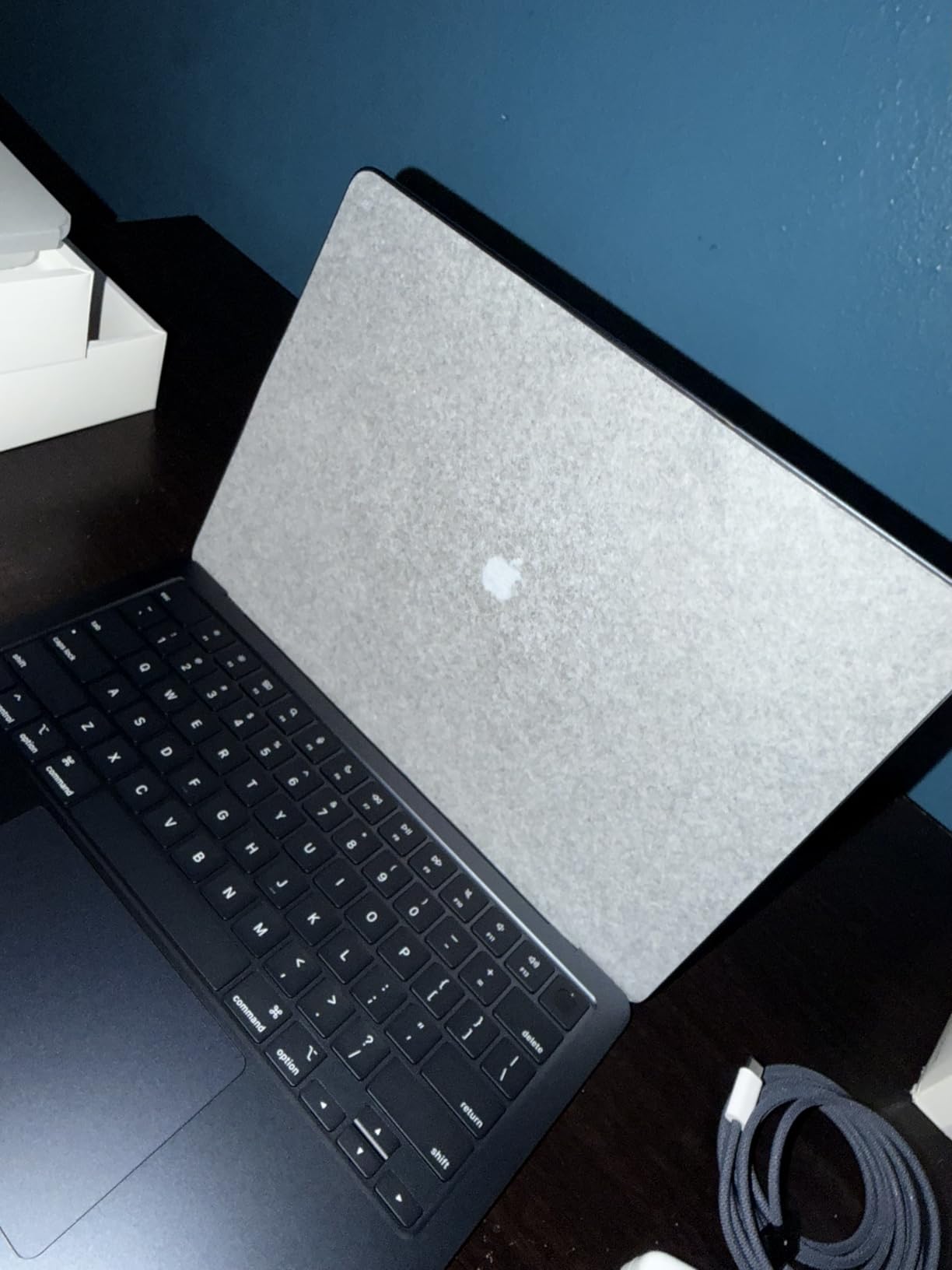 Apple 2025 MacBook Air 13-inch Laptop with M4 chip: Built for Apple Intelligence, 13.6-inch Liquid Retina Display, 16GB Unified Memory, 256GB SSD Storage, 12MP Center Stage Camera, Touch ID; Midnight Customer Review Apple 2025 MacBook Air 13-inch Laptop with M4 chip: Built for Apple Intelligence, 13.6-inch Liquid Retina Display, 16GB Unified Memory, 256GB SSD Storage, 12MP Center Stage Camera, Touch ID; Midnight - Customer Photo 1