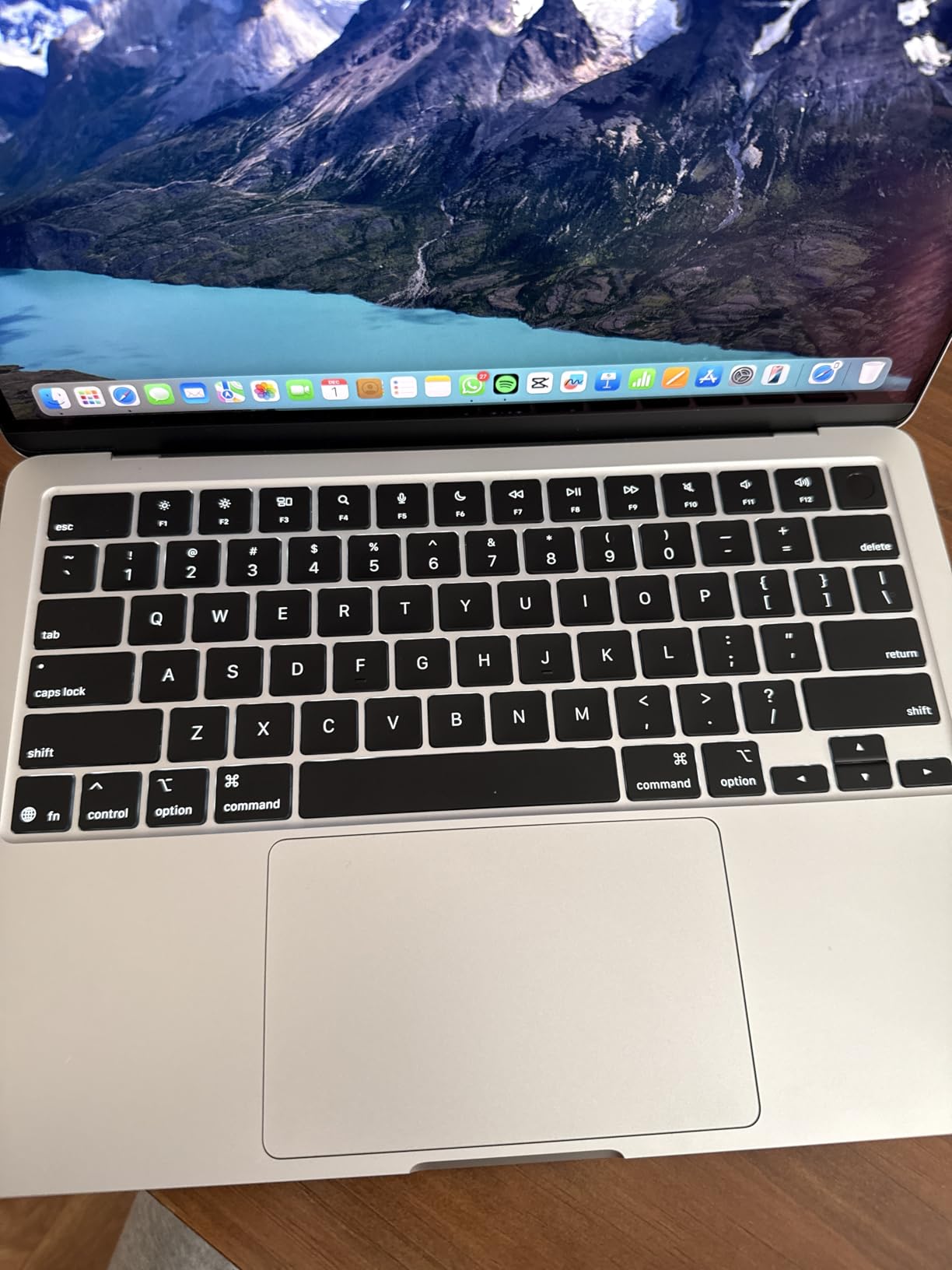 Apple 2025 MacBook Air 13-inch Laptop with M4 chip: Built for Apple Intelligence, 13.6-inch Liquid Retina Display, 16GB Unified Memory, 256GB SSD Storage, 12MP Center Stage Camera, Touch ID; Midnight Customer Review Apple 2025 MacBook Air 13-inch Laptop with M4 chip: Built for Apple Intelligence, 13.6-inch Liquid Retina Display, 16GB Unified Memory, 256GB SSD Storage, 12MP Center Stage Camera, Touch ID; Midnight - Customer Photo 2