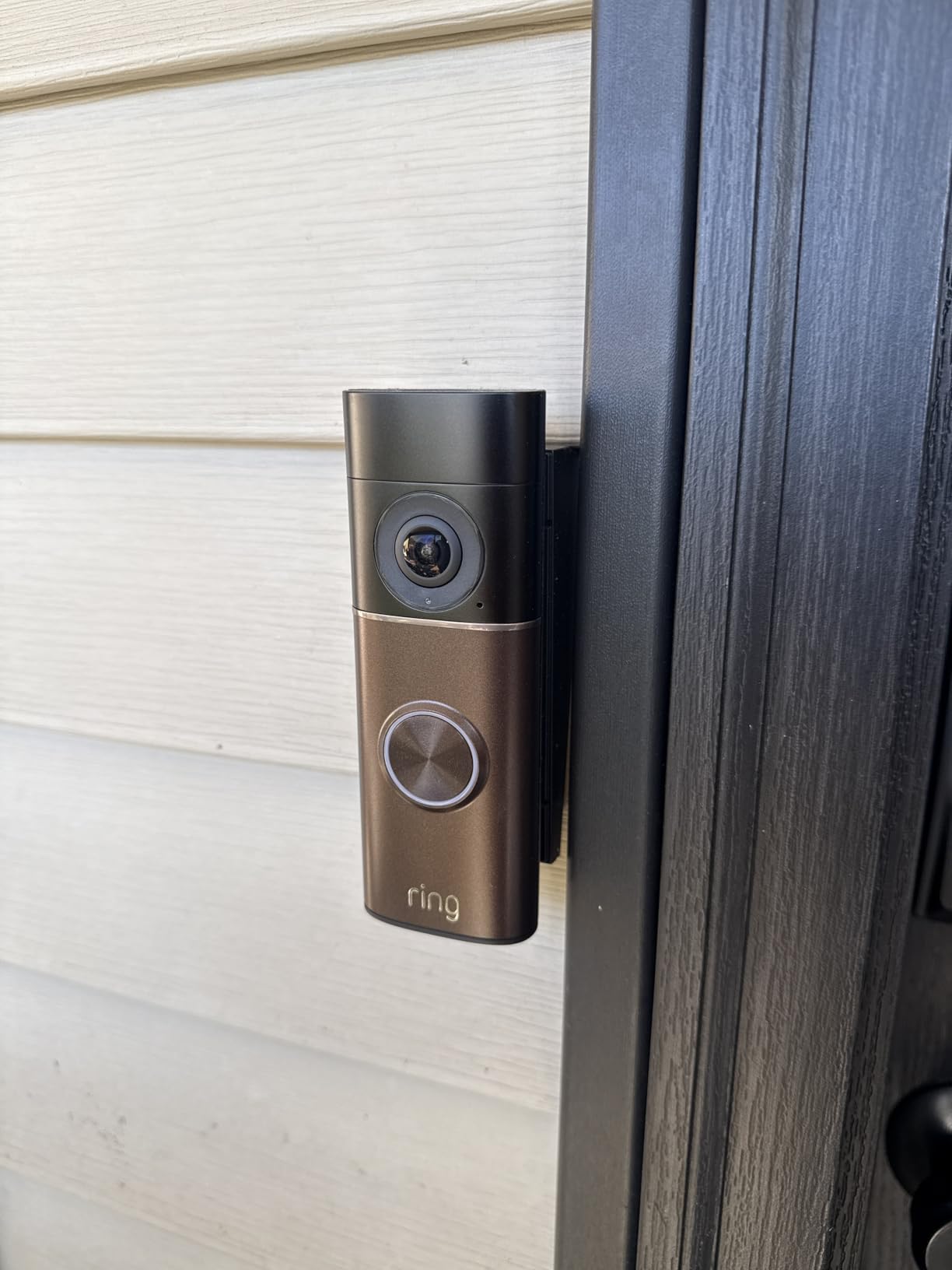 Ring Wired Doorbell Pro (newest model), Home or business security, Retinal 4K with wide-angle video, 10x Enhanced Zoom, and Low-Light Sight, Deep Silver customer photo 1