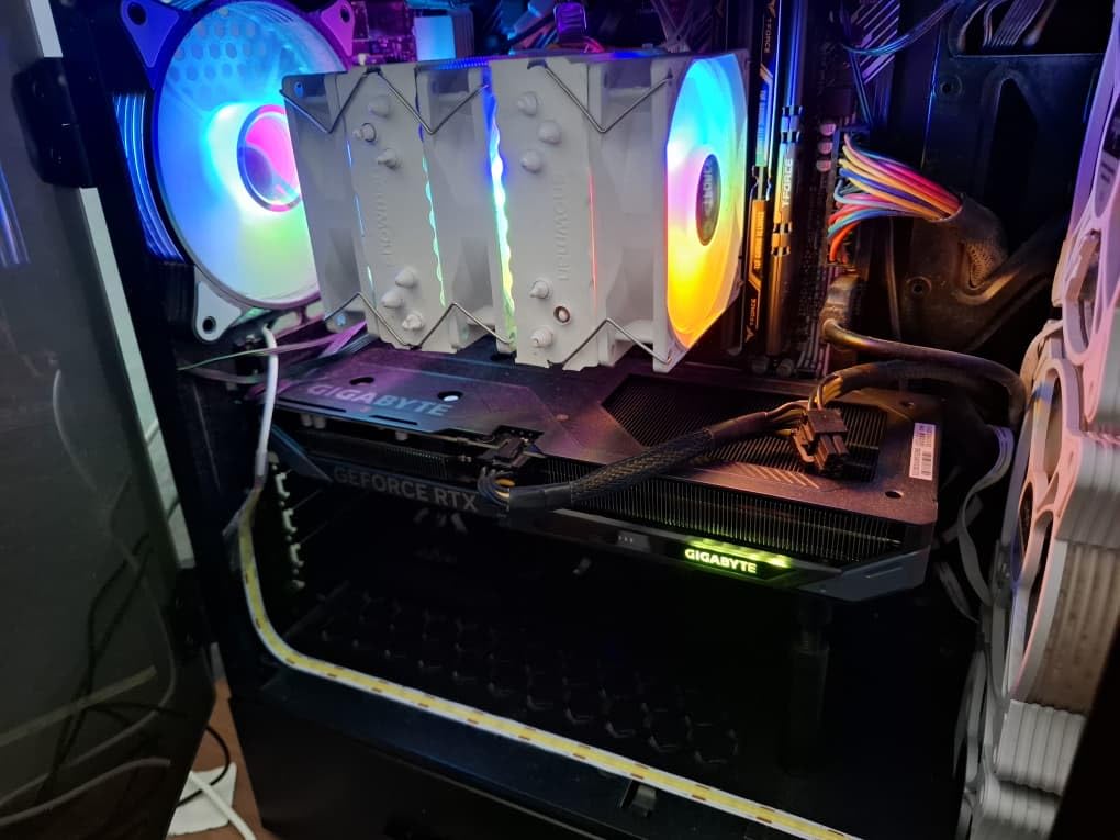 GIGABYTE GeForce RTX 5060 Ti Gaming OC 16G Graphics Card, 16GB 128-bit GDDR7, PCIe 5.0, WINDFORCE Cooling System, GV-N506TGAMING OC-16GD Video Card Customer Review GIGABYTE GeForce RTX 5060 Ti Gaming OC 16G Graphics Card, 16GB 128-bit GDDR7, PCIe 5.0, WINDFORCE Cooling System, GV-N506TGAMING OC-16GD Video Card - Customer Photo 1