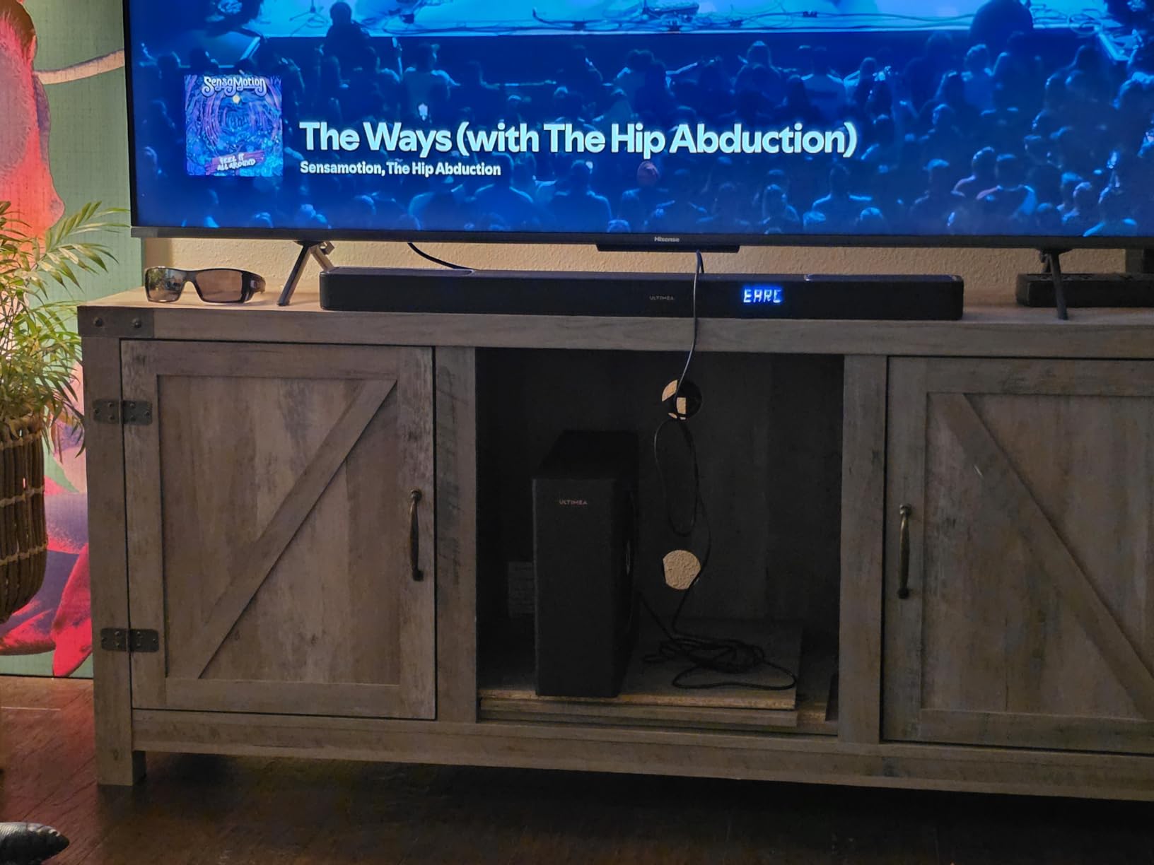 ULTIMEA 5.1.2ch Sound Bar with Dolby Atmos, Surround Sound System for TV with 2 Surround Speakers, Sound Bar for Smart TV, Soundbar for Home Theater, BT 5.4, HDMI eARC, Skywave F40 (New, 2025 Model) Customer Review ULTIMEA 5.1.2ch Sound Bar with Dolby Atmos, Surround Sound System for TV with 2 Surround Speakers, Sound Bar for Smart TV, Soundbar for Home Theater, BT 5.4, HDMI eARC, Skywave F40 (New, 2025 Model) - Customer Photo 2
