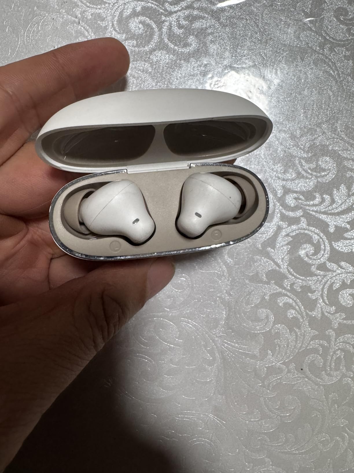 Polypal P1 7 in 1 AI Translation Earbuds, Supports 138 Languages, Real-Time Spanish English Interpreter Headphones, Ideal for Live Speech, Online Learning, Travel, APP Work with iOS and Android Customer Review Polypal P1 7 in 1 AI Translation Earbuds, Supports 138 Languages, Real-Time Spanish English Interpreter Headphones, Ideal for Live Speech, Online Learning, Travel, APP Work with iOS and Android - Customer Photo 1
