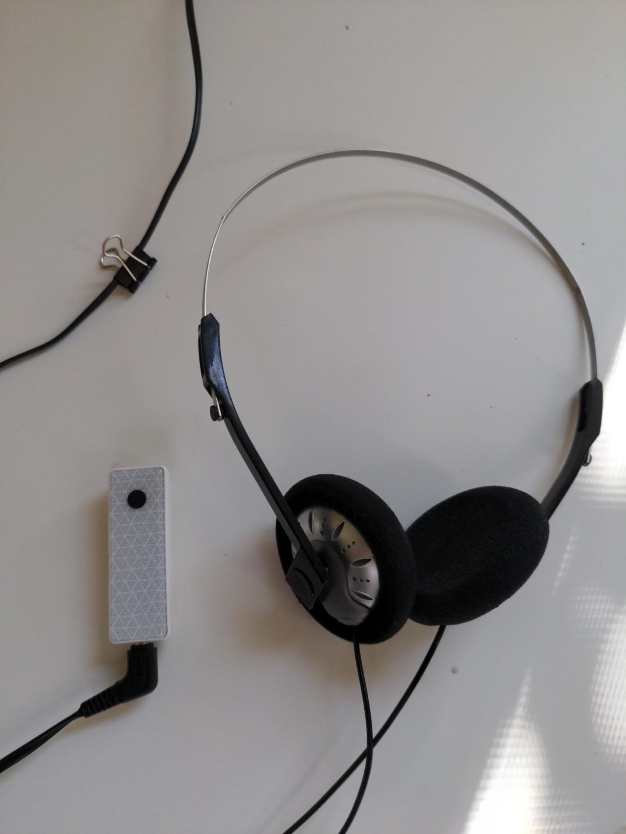 Koss KSC75 Portable On-Ear Clip Headphones, Retro Style, Ultra Lightweight, Grey Customer Review Koss KSC75 Portable On-Ear Clip Headphones, Retro Style, Ultra Lightweight, Grey - Customer Photo 1
