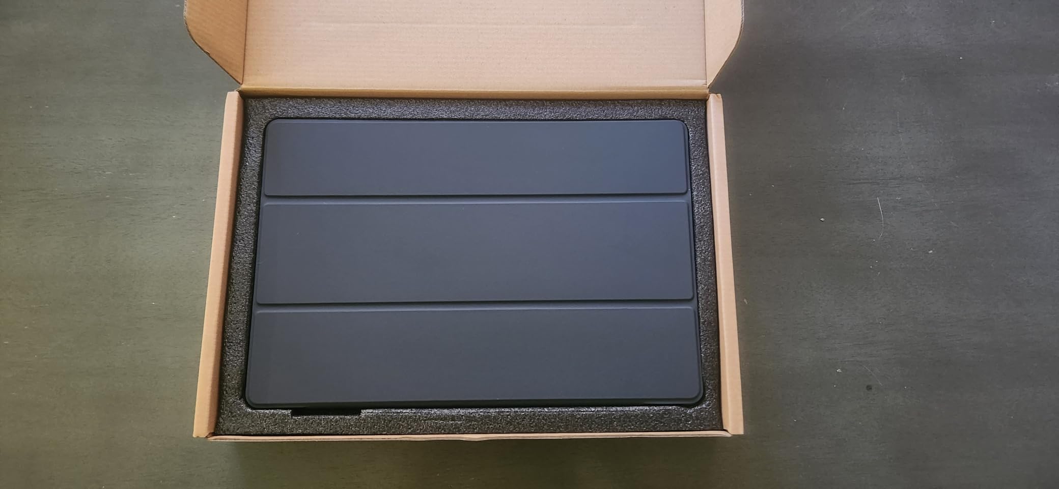 URAO Tablet|14 inch Android 15 Tablet|30GB RAM 256GB ROM|1920 * 1200 IPS FHD|10000mAh 30W Fast Charging|Octa-core Processor|Wi-Fi 6, BT 5.4|Dual Camera with Keyboard|Mouse|Stylus|Case|Headphone Customer Review URAO Tablet|14 inch Android 15 Tablet|30GB RAM 256GB ROM|1920 * 1200 IPS FHD|10000mAh 30W Fast Charging|Octa-core Processor|Wi-Fi 6, BT 5.4|Dual Camera with Keyboard|Mouse|Stylus|Case|Headphone - Customer Photo 1