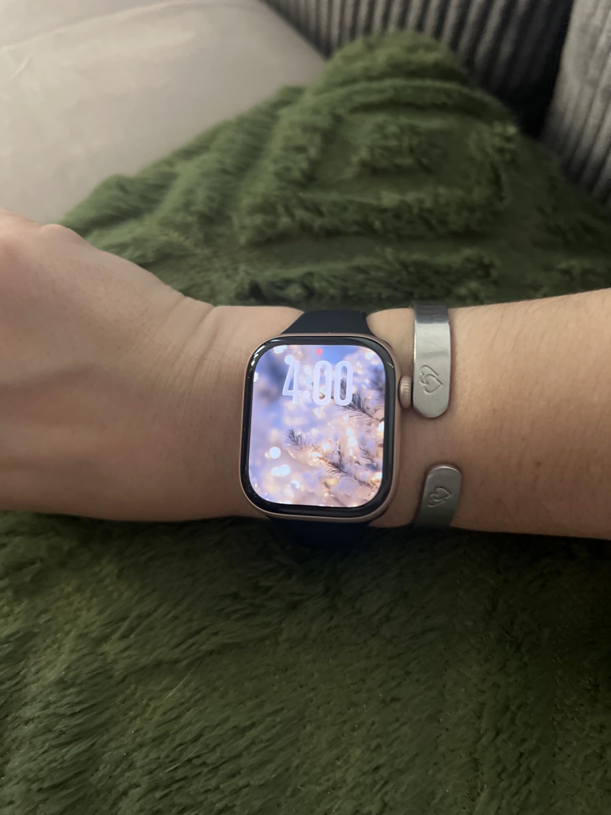 Apple Watch Series 11 [GPS 42mm] Smartwatch with Rose Gold Aluminum Case with Light Blush Sport Band - S/M customer photo 1