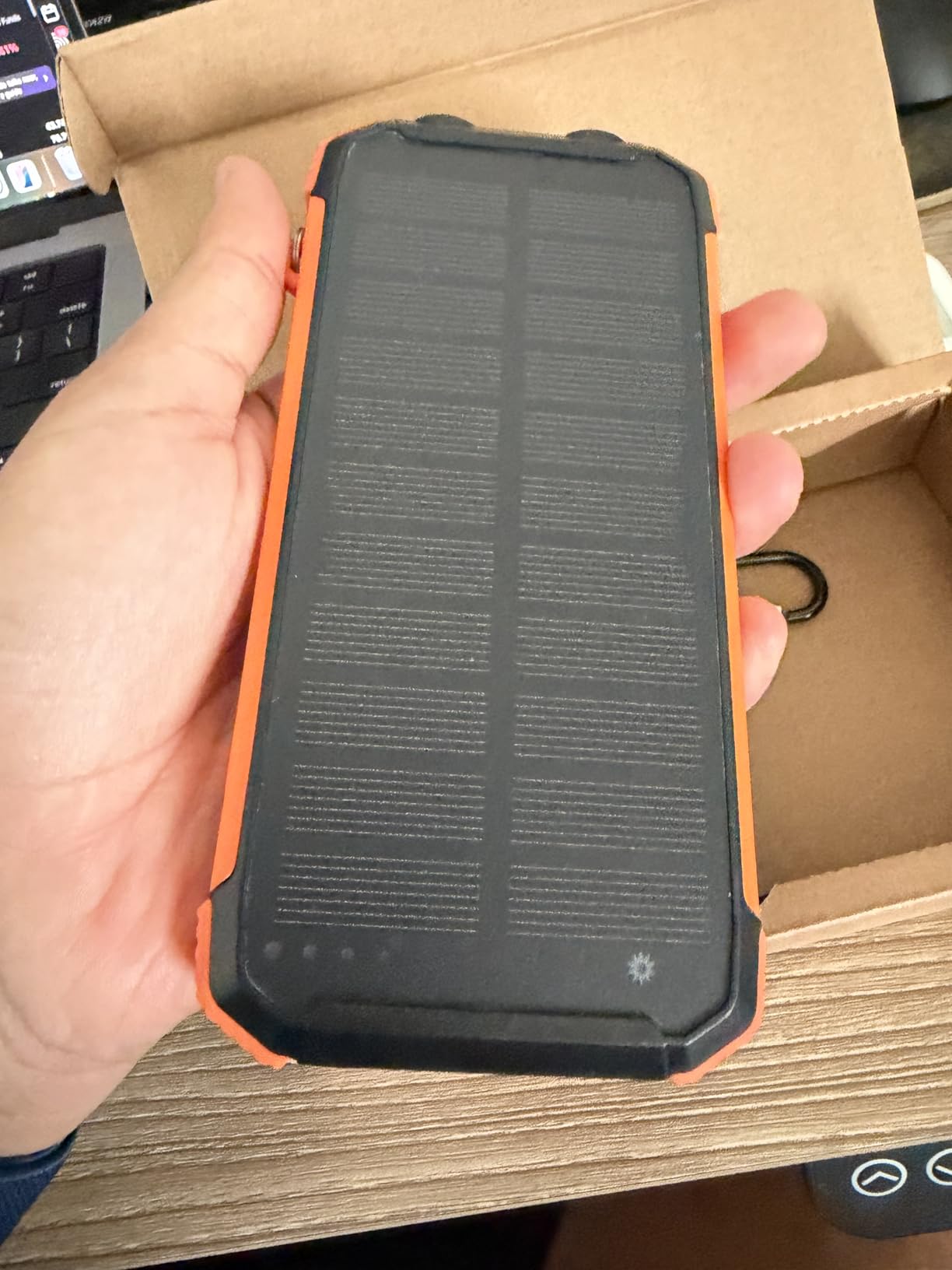 Solar Charger Power Bank 20,000mAh Portable Wireless Charger, Fast Charging External Battery Bank with 6 Outputs for Cell Phones,Portable Solar Panel with Dual Flashlight for Camping - Customer Photo 2