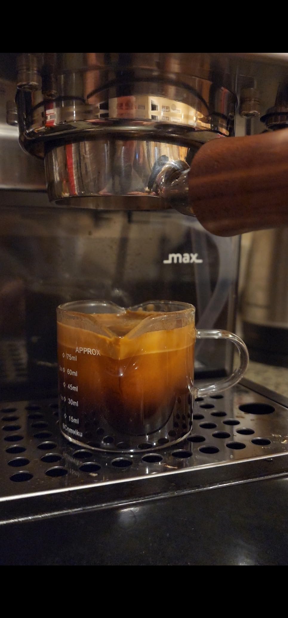 Gaggia RI9380/46 E24 Espresso Machine, Brushed Stainless Steel Customer Review Gaggia RI9380/46 E24 Espresso Machine, Brushed Stainless Steel - Customer Photo 3