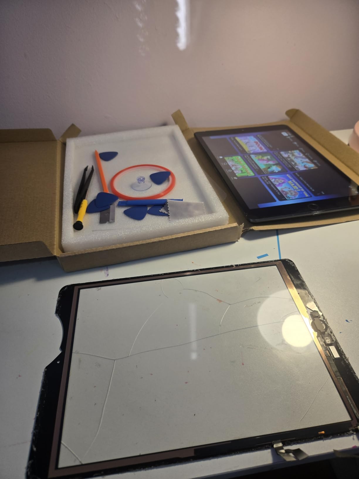 for iPad 9 (9th Generation) A2602 A2603 A2604 A2605 Screen Replacement Digitizer Touch Glass Kits, for iPad 9th Gen 10.2 Inch (2021 Released), Full Repair Sets+Home Button[NO TouchID Chip] [NO LCD] - Customer Photo 1