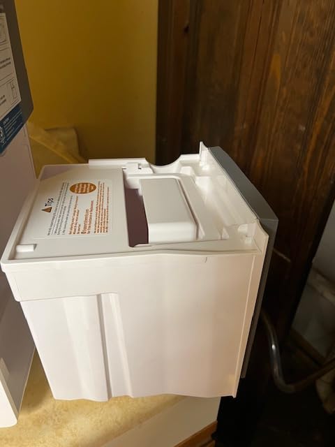 AEOCKY 4500 Sq.Ft Energy Star Most Efficient 2025 Dehumidifier, Max 80 Pint/Day Smart Compressor Dehumidifier with Drain Hose, Intelligent Humidistat, for Basement, Bedroom, Home, Bathroom customer photo 1