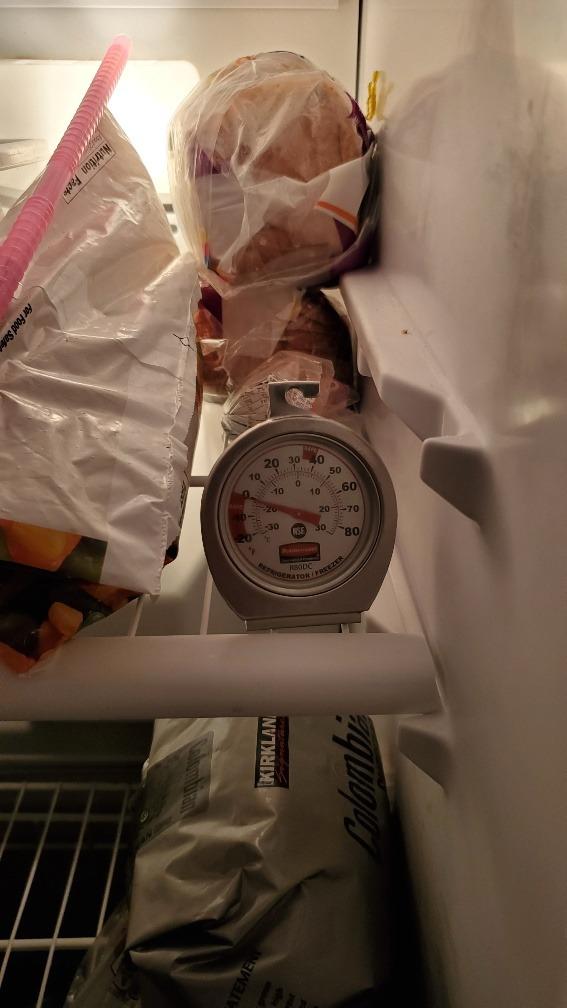 Rubbermaid Commercial Products Thermometer, Classic Large Mechanical Dial, Chrome, Extreme Temperature Range for Use in Refrigerator/Freezer/Cooler/Fridge customer photo 2