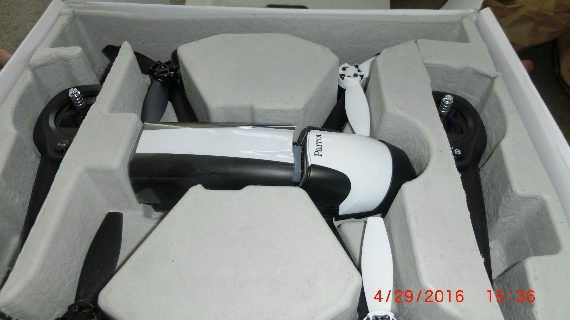 Parrot Bebop 2 + Black Skycontroller (White) customer photo 2