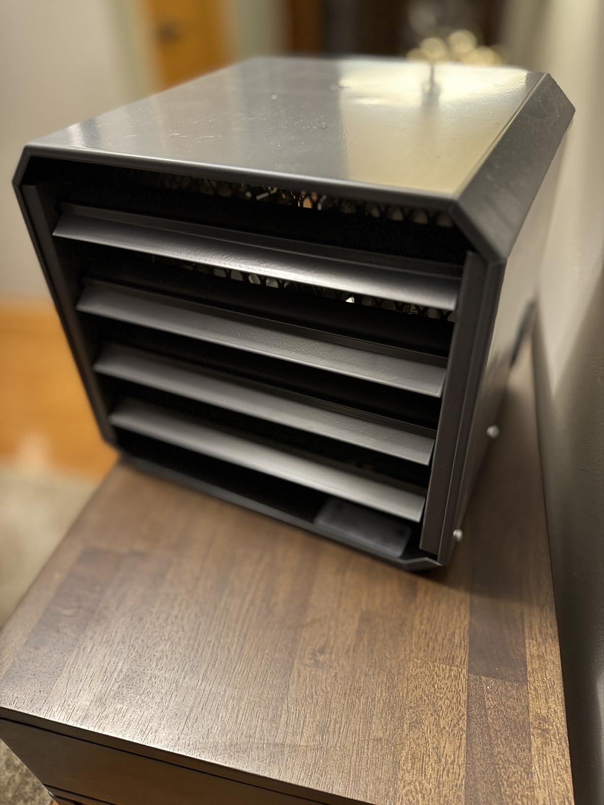 Stelpro Oxford Electric Unit Heater, 5000W / 240V, Heavy-Duty Heater with Built-In Thermostat and Adjustable Louvers, Wall or Ceiling Mount (ARUH5TCHAR) - Charcoal customer photo 2
